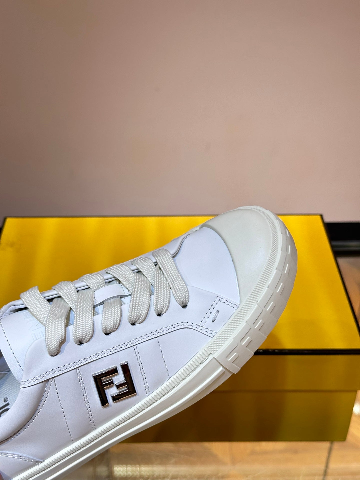 LuxluxHouse Best Quality Shoes Fendi