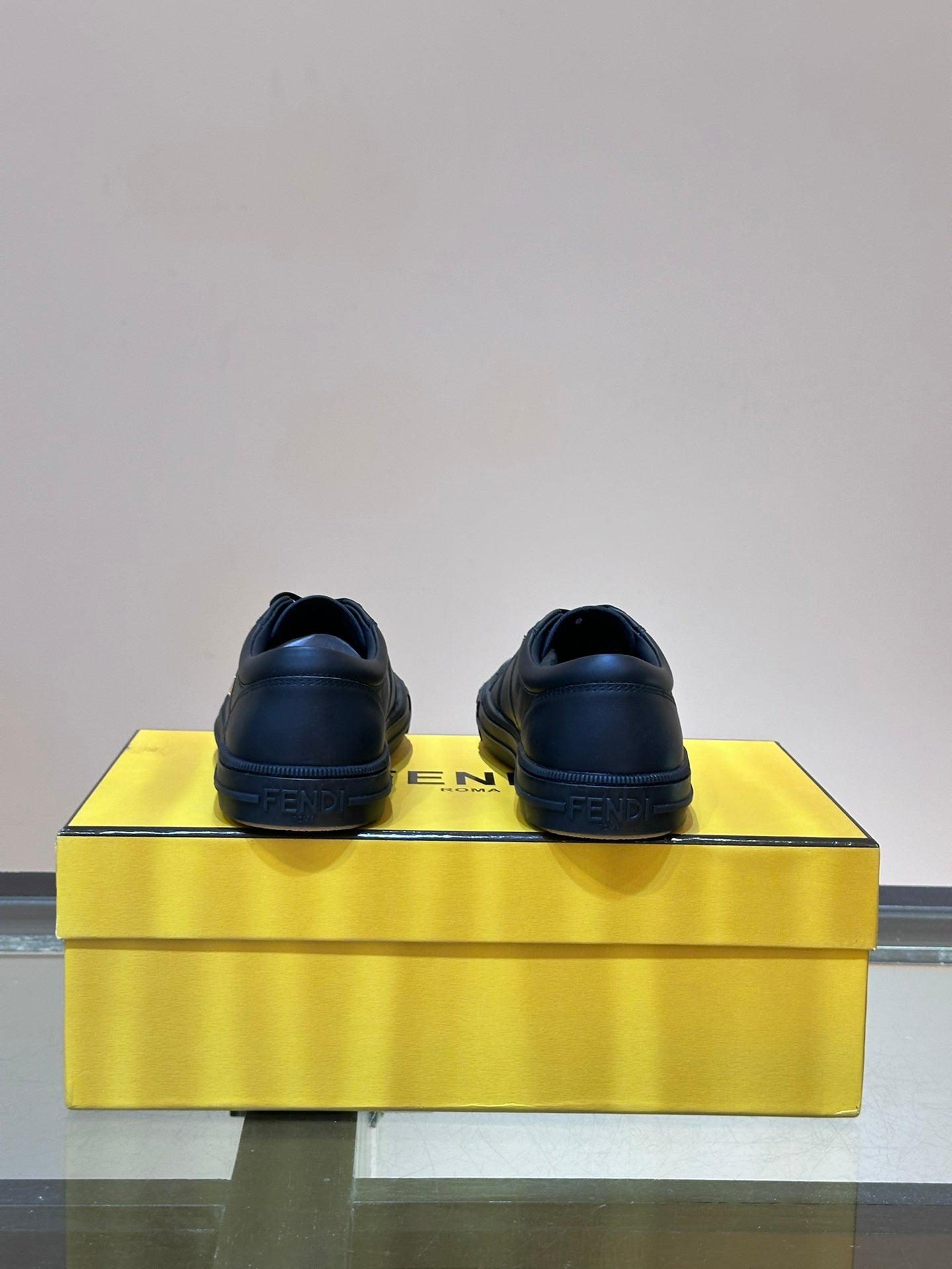 LuxluxHouse Best Quality Shoes Fendi