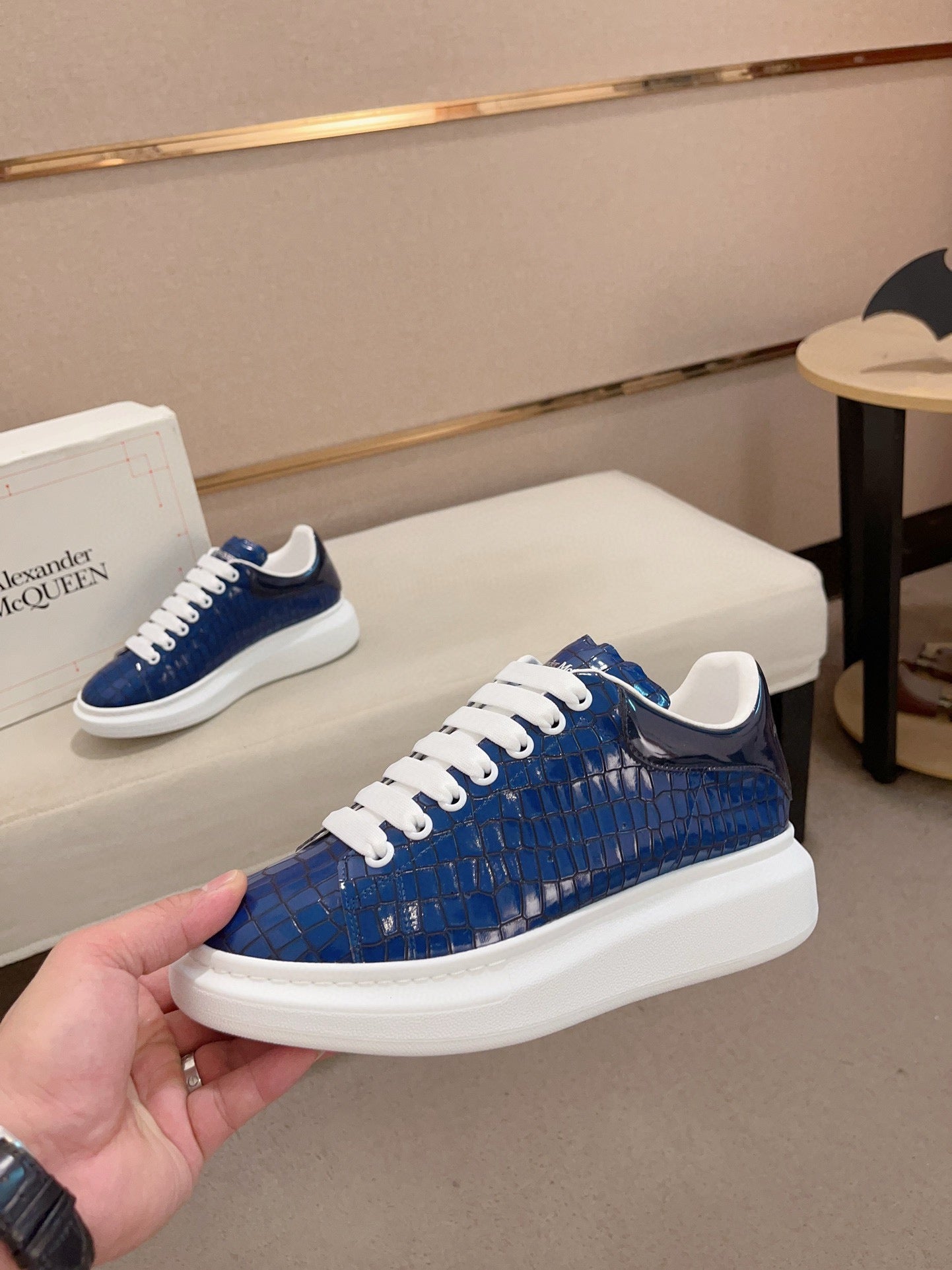 LuxluxHouse Best Quality Shoes Alexander McQueen