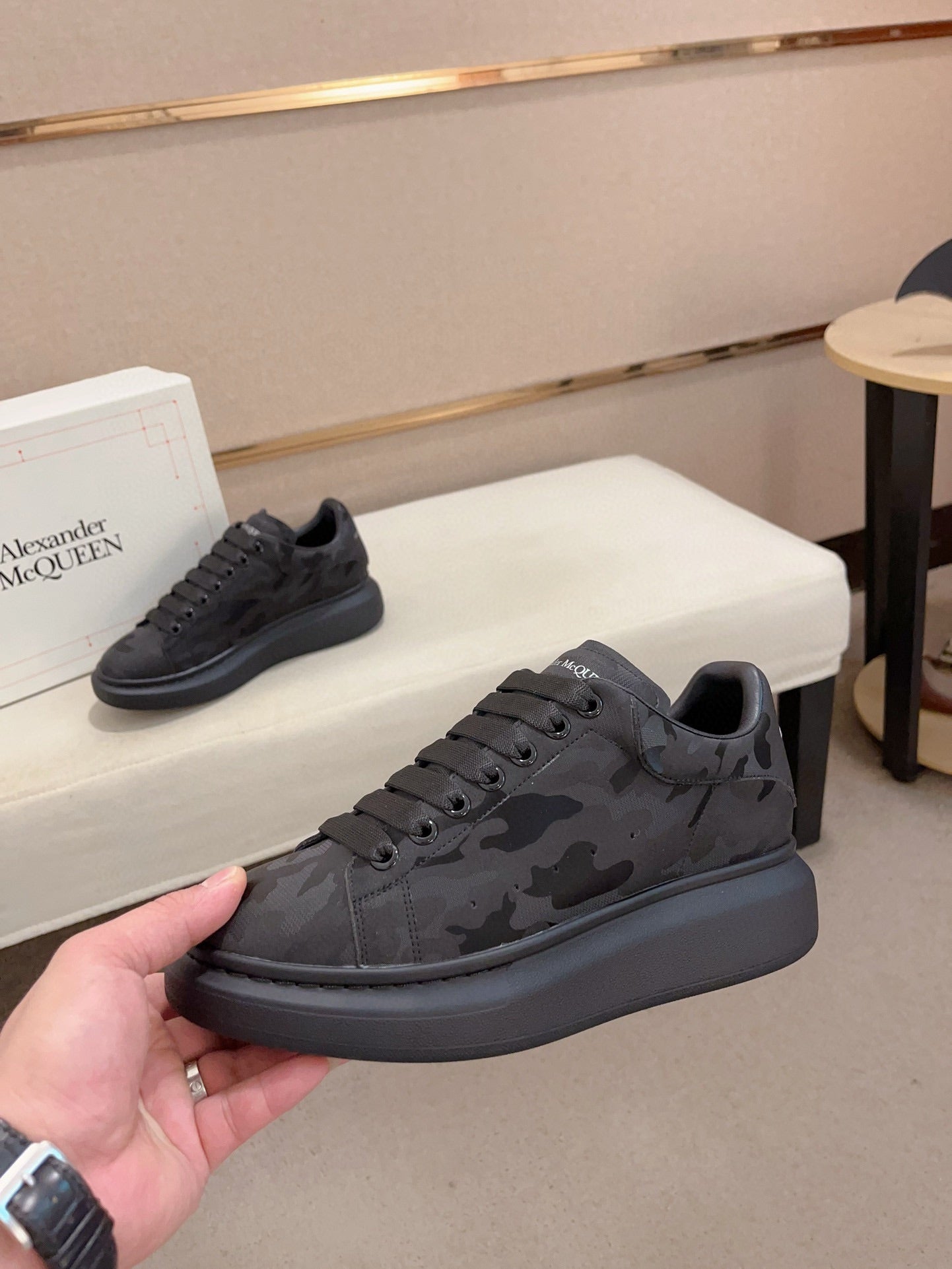 LuxluxHouse Best Quality Shoes Alexander McQueen