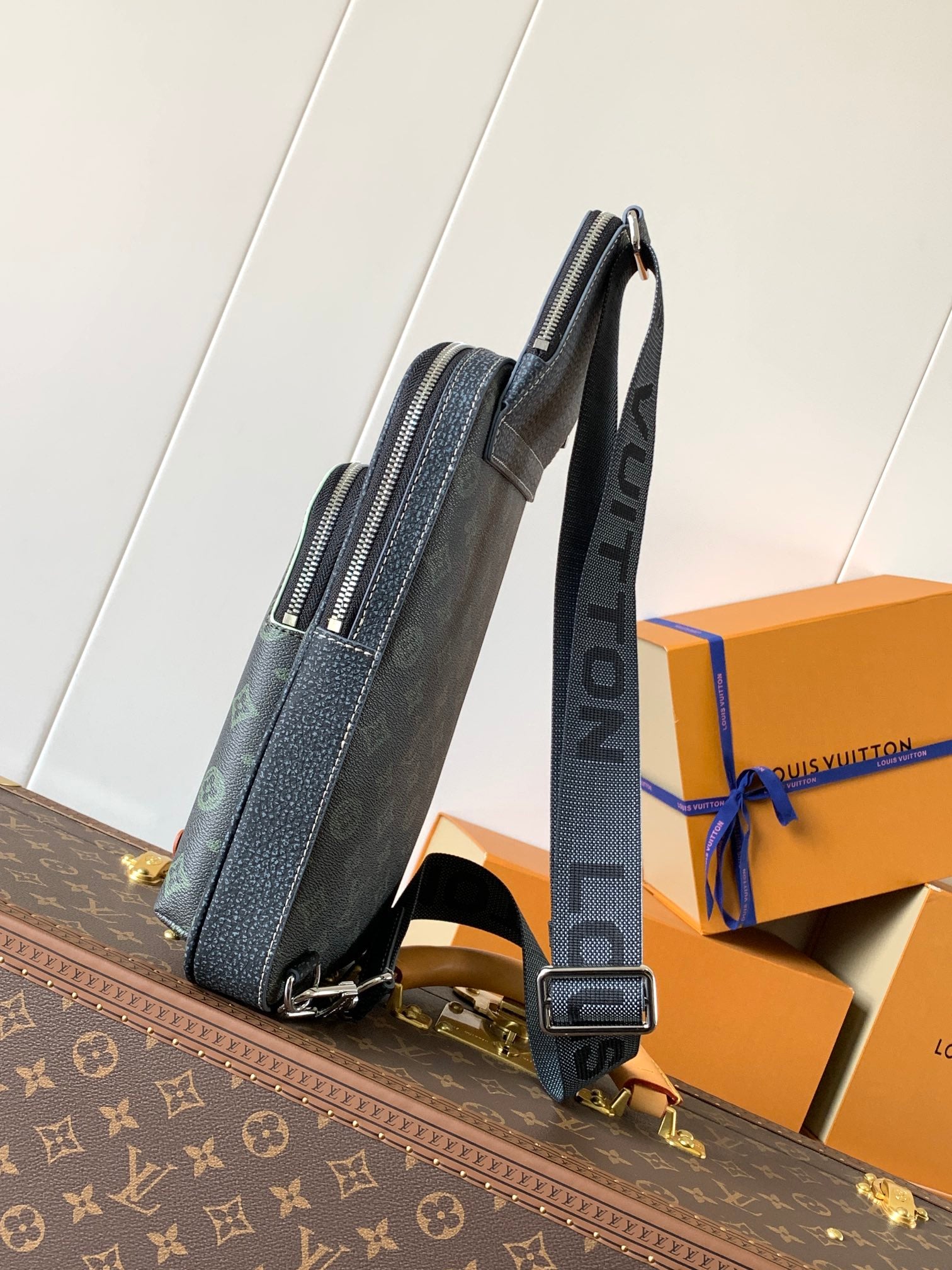 LuxluxHouse Best Quality Bags Louis Vuitton Men
