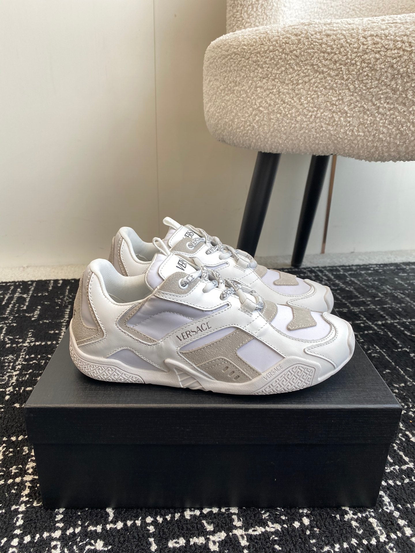 LuxluxHouse Best Quality Shoes Versace