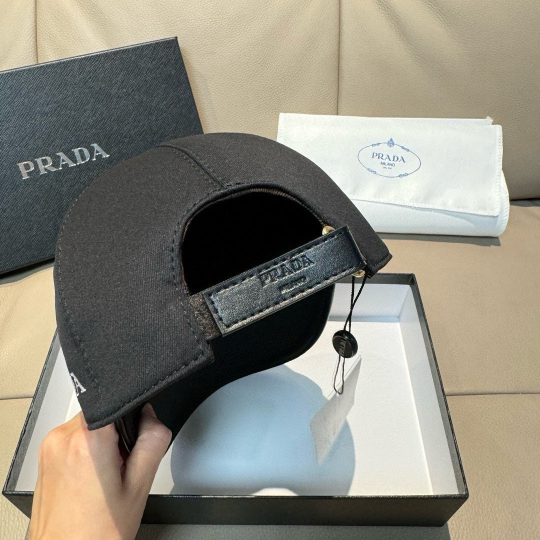 LuxluxHouse Best Quality Caps Prada