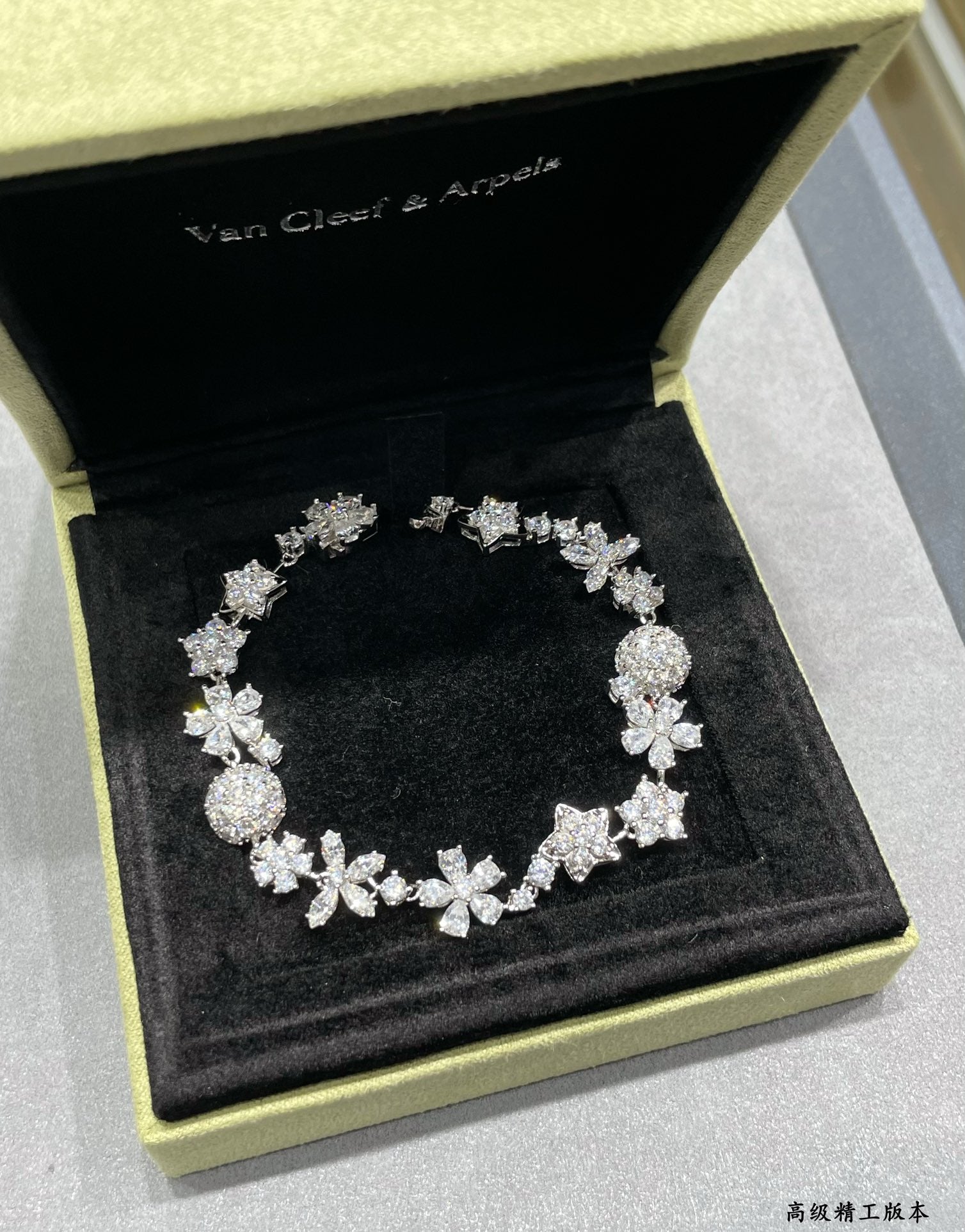 LuxluxHouse Best Quality Accessories Van Cleef & Arpels