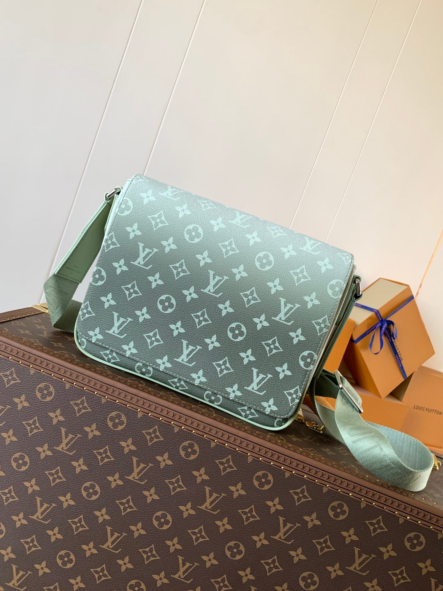 LuxluxHouse Best Quality Bags Louis Vuitton Men