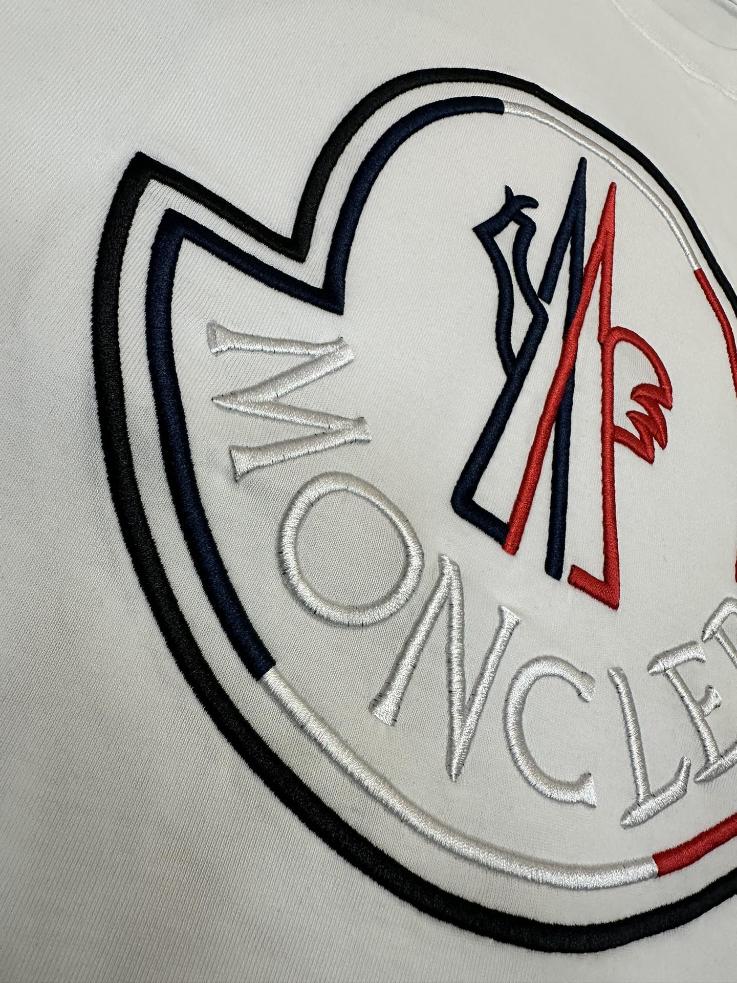 LuxluxHouse Best Quality Clothes T-shirt Moncler