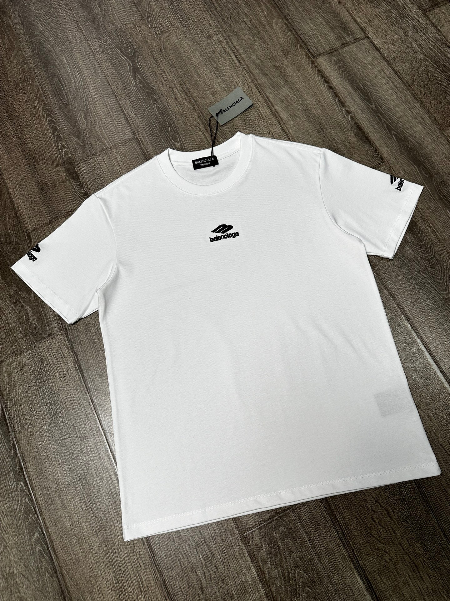 LuxluxHouse Best Quality Clothes Balenciaga T-shirt