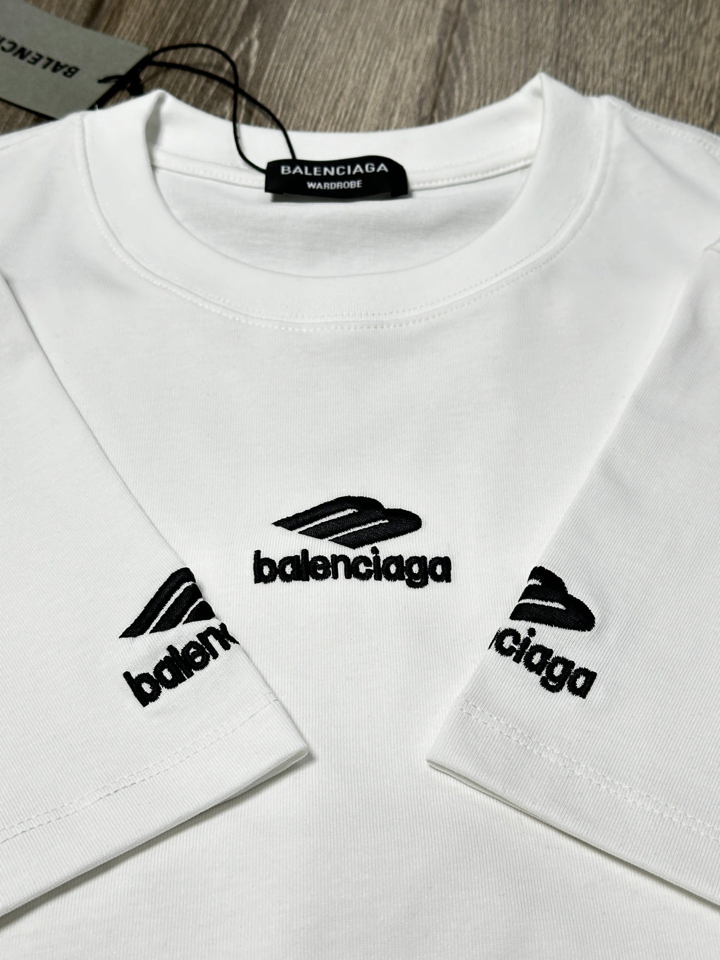 LuxluxHouse Best Quality Clothes Balenciaga T-shirt