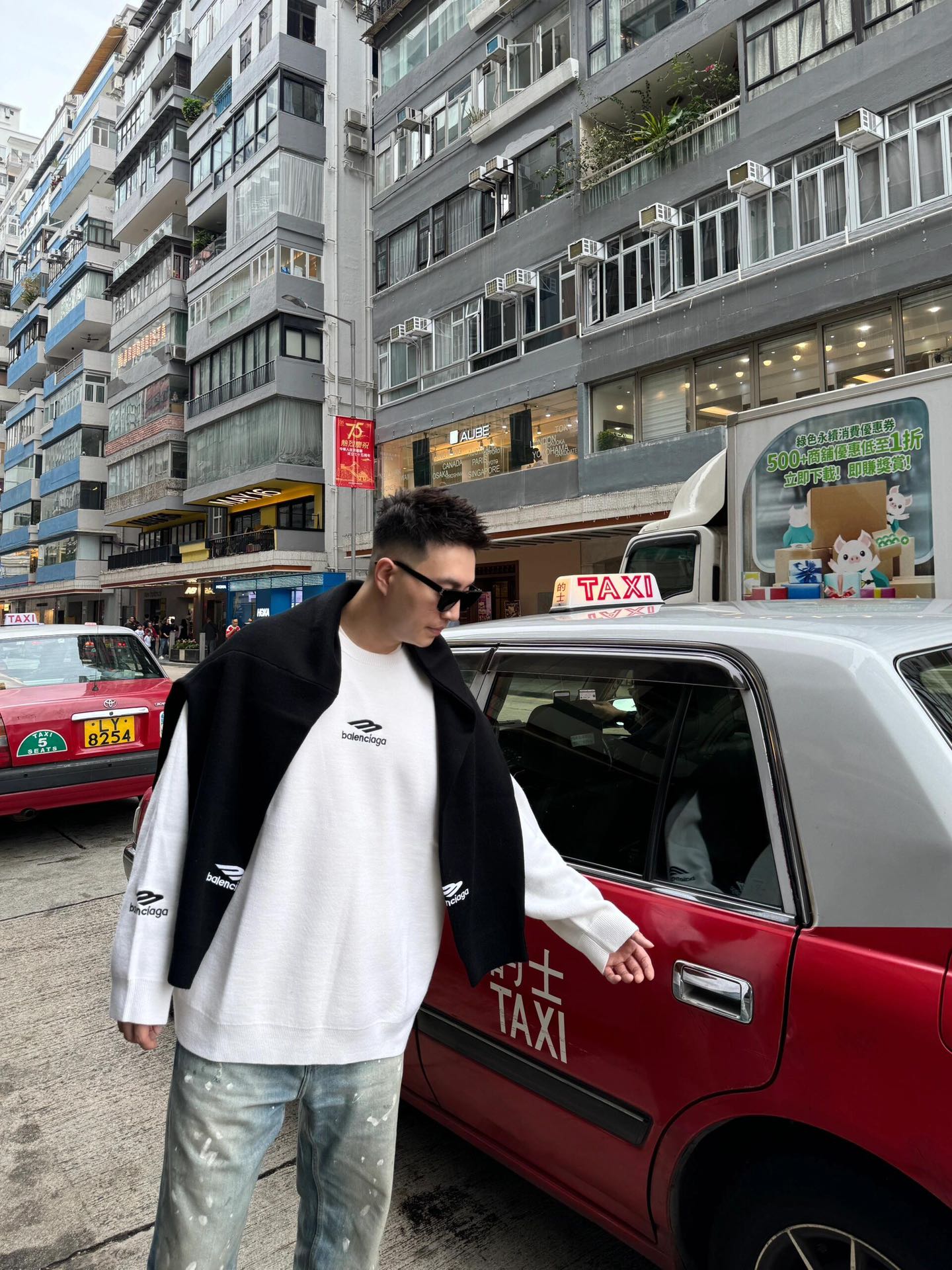 LuxluxHouse Best Quality Clothes Balenciaga Hoodie & Sweater
