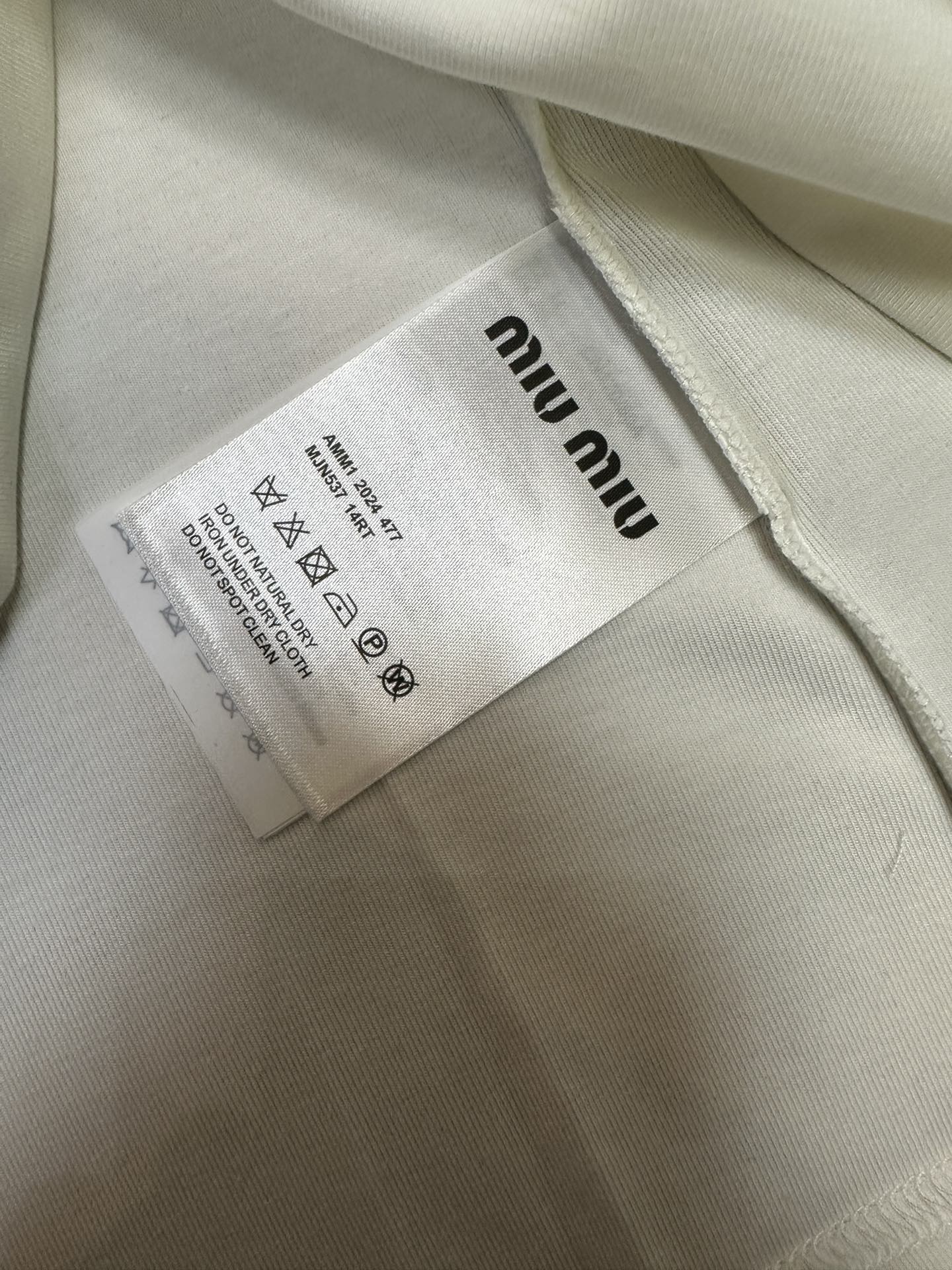 LuxluxHouse Best Quality Clothes Miu Miu T-shirt