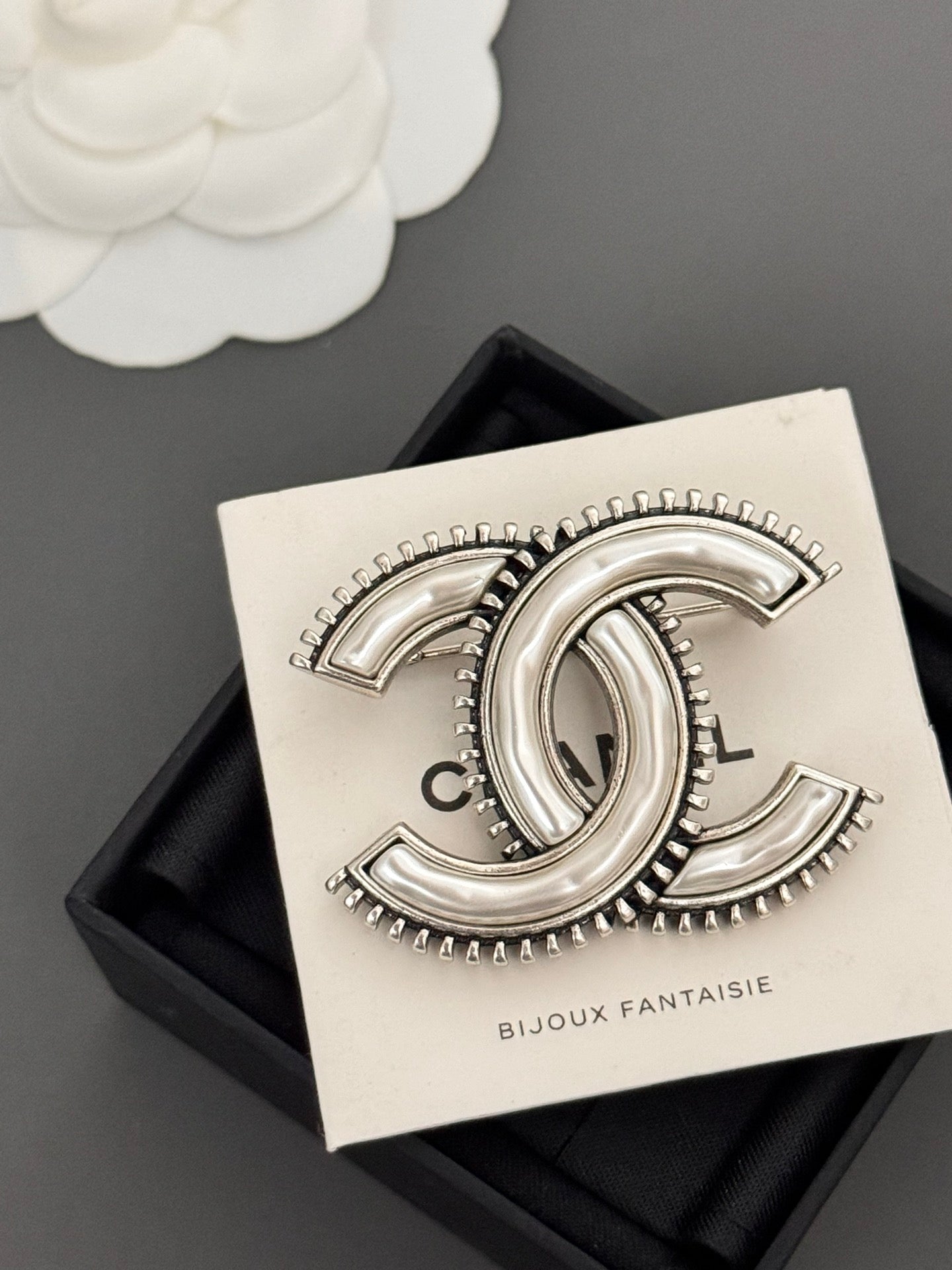 LuxluxHouse Best Quality Accessories Brooch Chanel