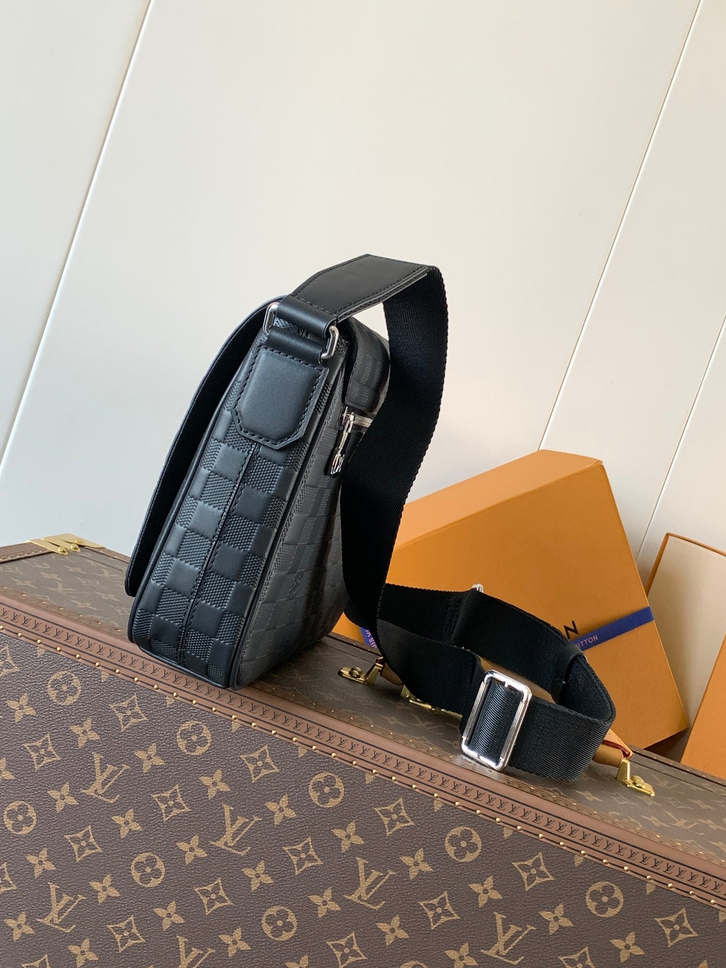LuxluxHouse Best Quality Bags Louis Vuitton Men