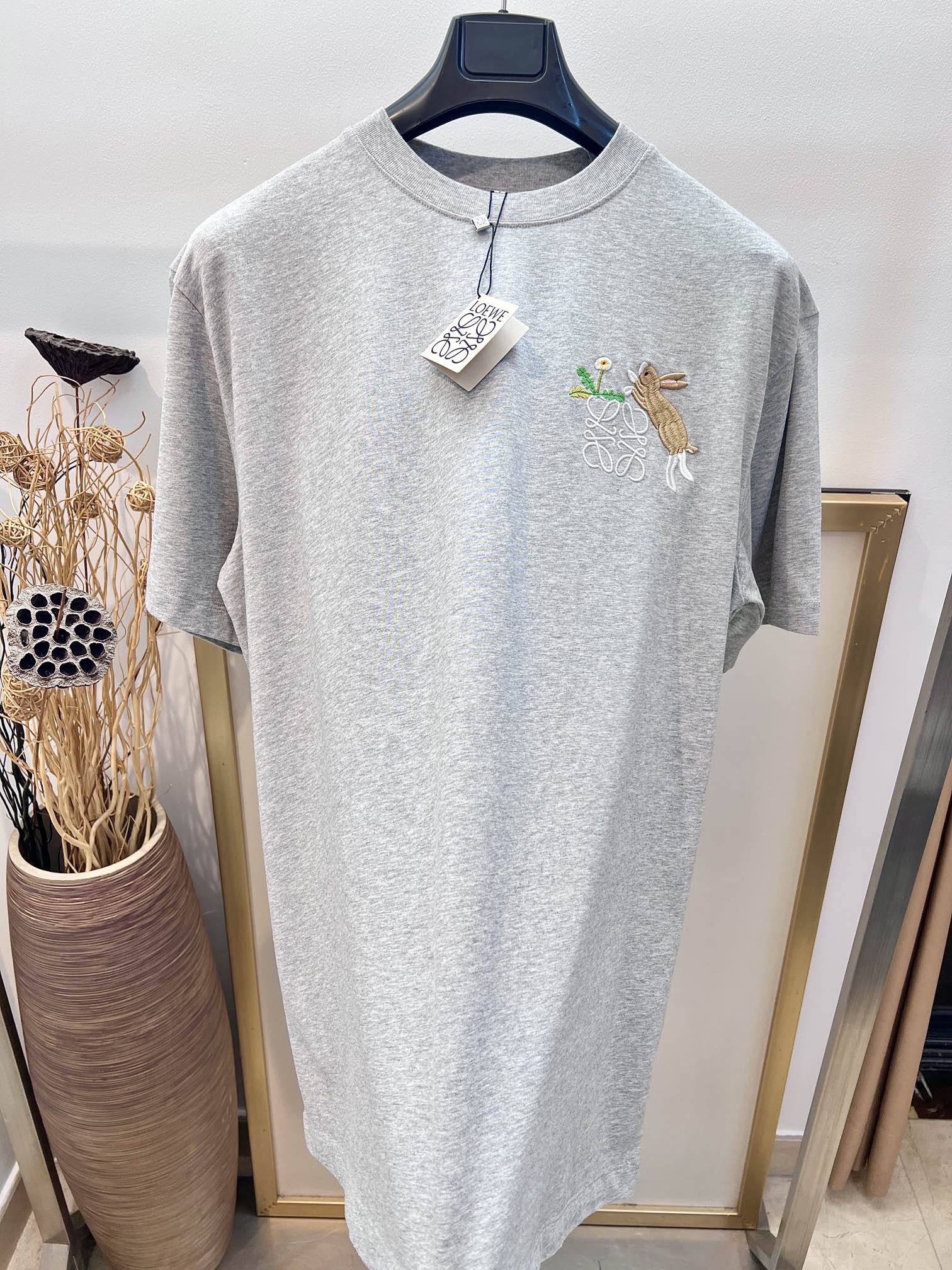 LuxluxHouse Best Quality Clothes T-shirt Loewe