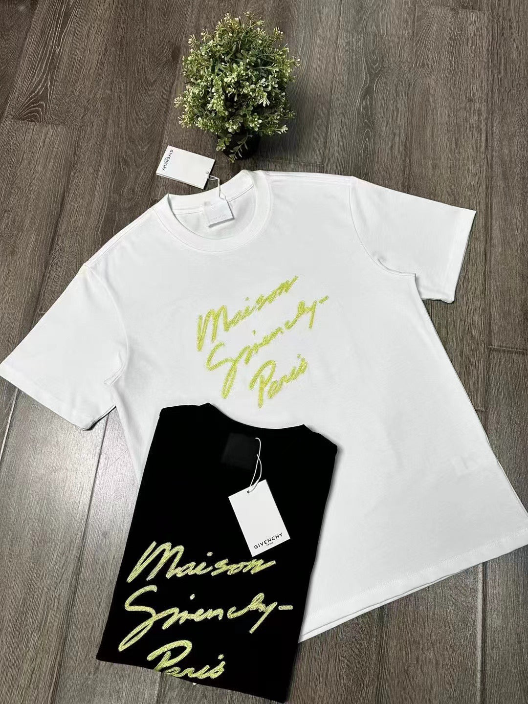 LuxluxHouse Best Quality Clothes Givenchy T-shirt