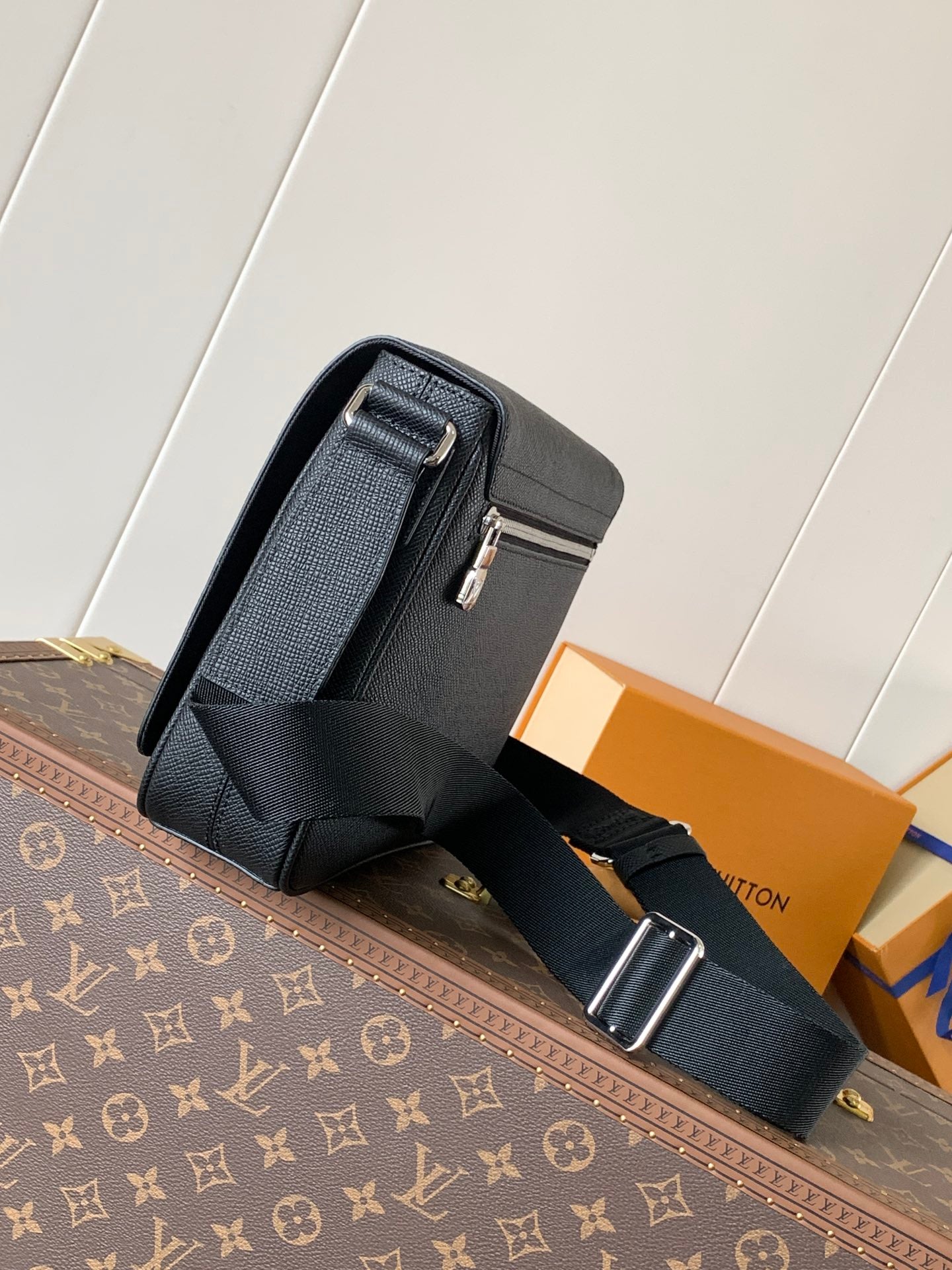 LuxluxHouse Best Quality Bags Louis Vuitton Men