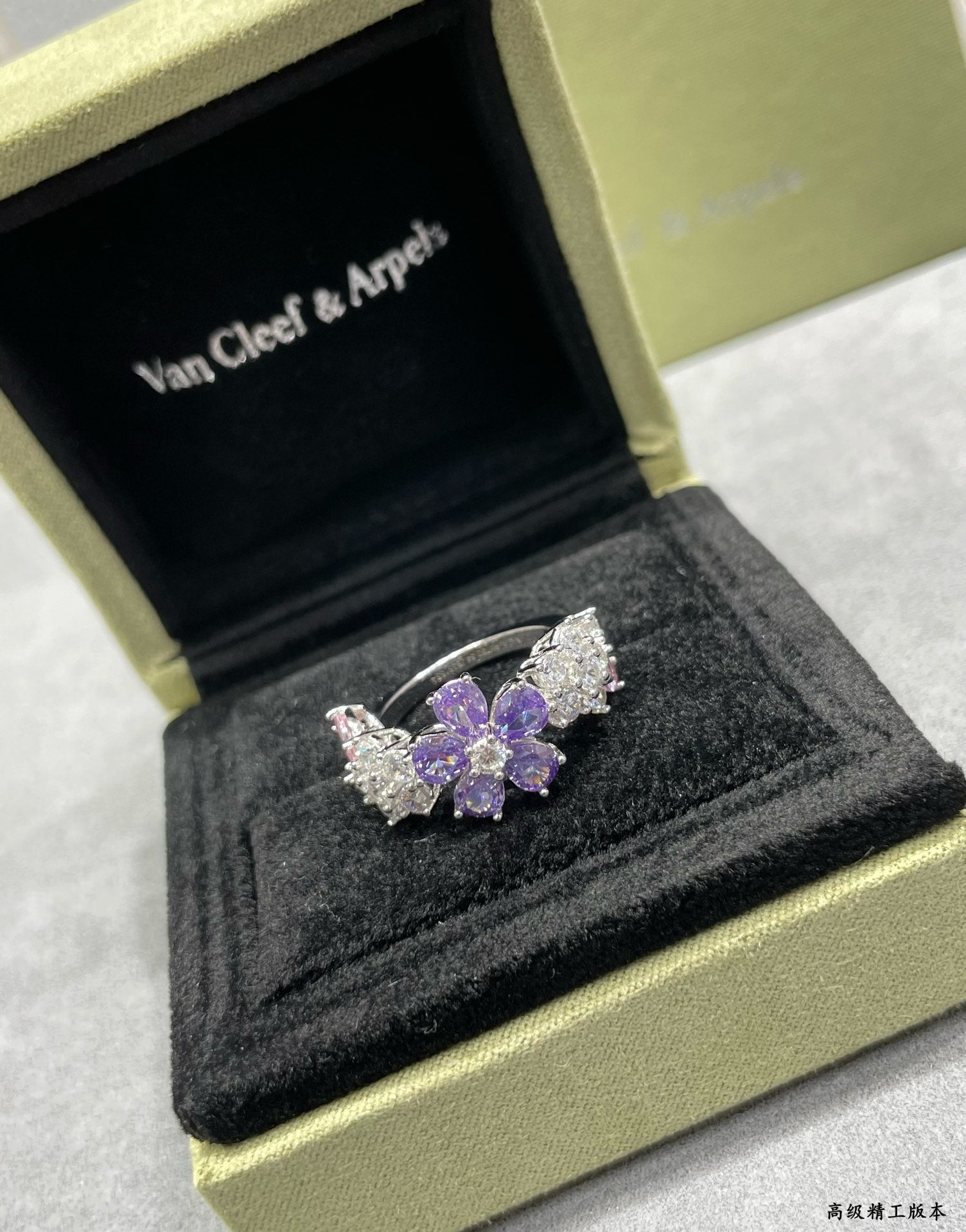 LuxluxHouse Best Quality Accessories Van Cleef & Arpels