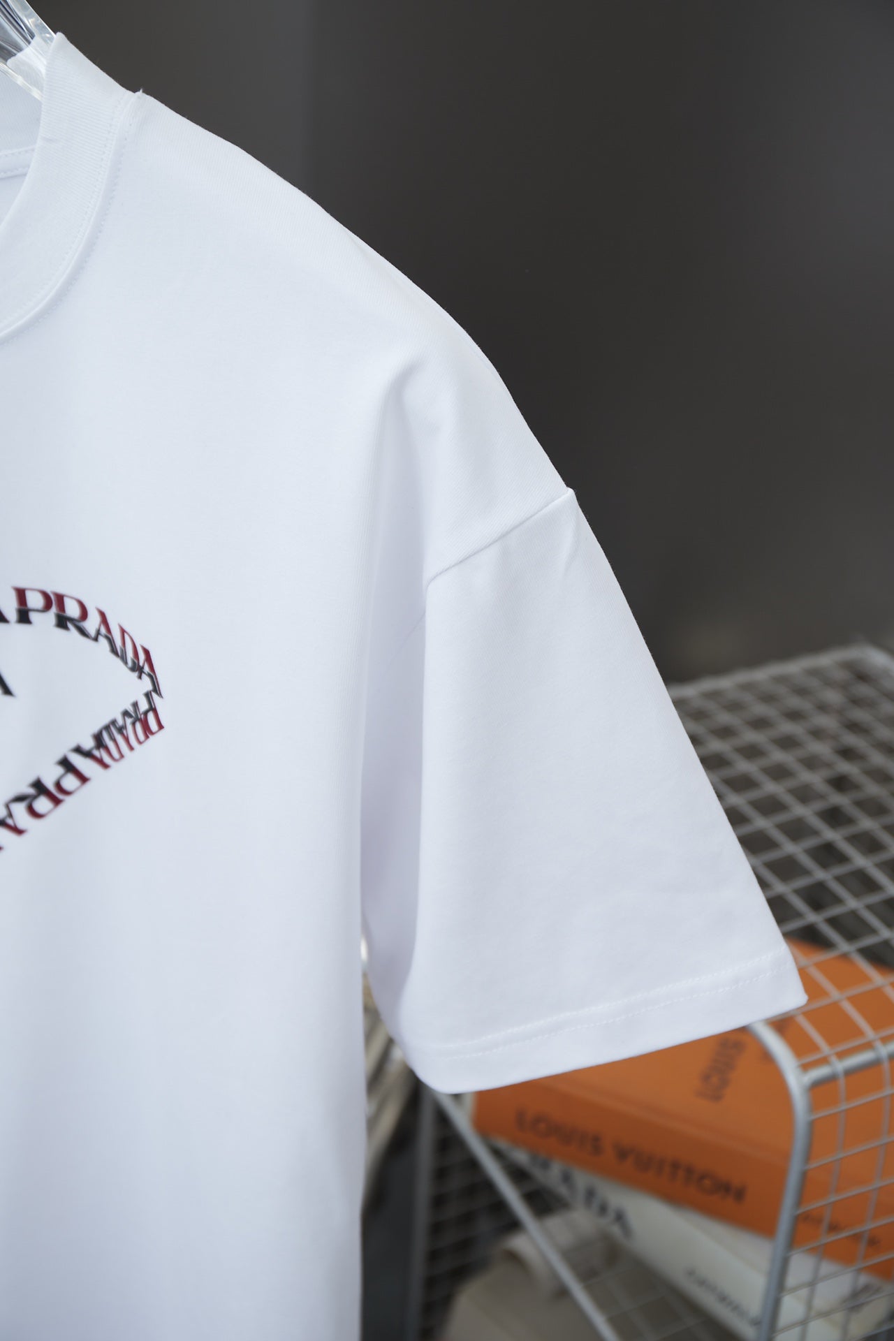 LuxluxHouse Best Quality Clothes T-shirt Prada