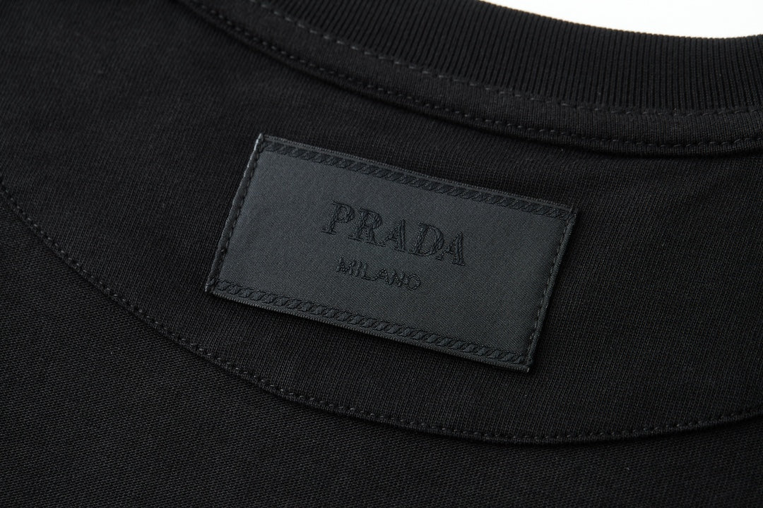 LuxluxHouse Best Quality Clothes T-shirt Prada