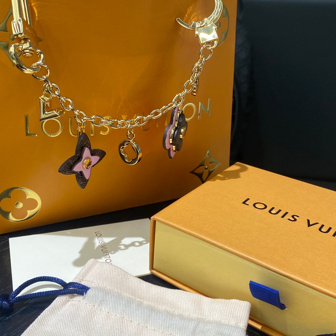 LuxluxHouse Best Quality Accessories Keychain Louis Vuitton Keychain