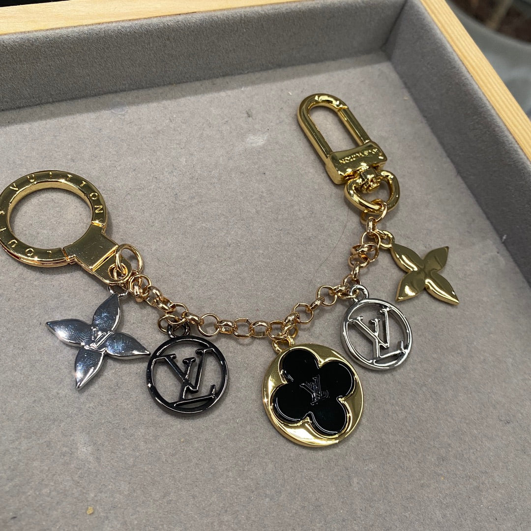 LuxluxHouse Best Quality Accessories Keychain Louis Vuitton Keychain