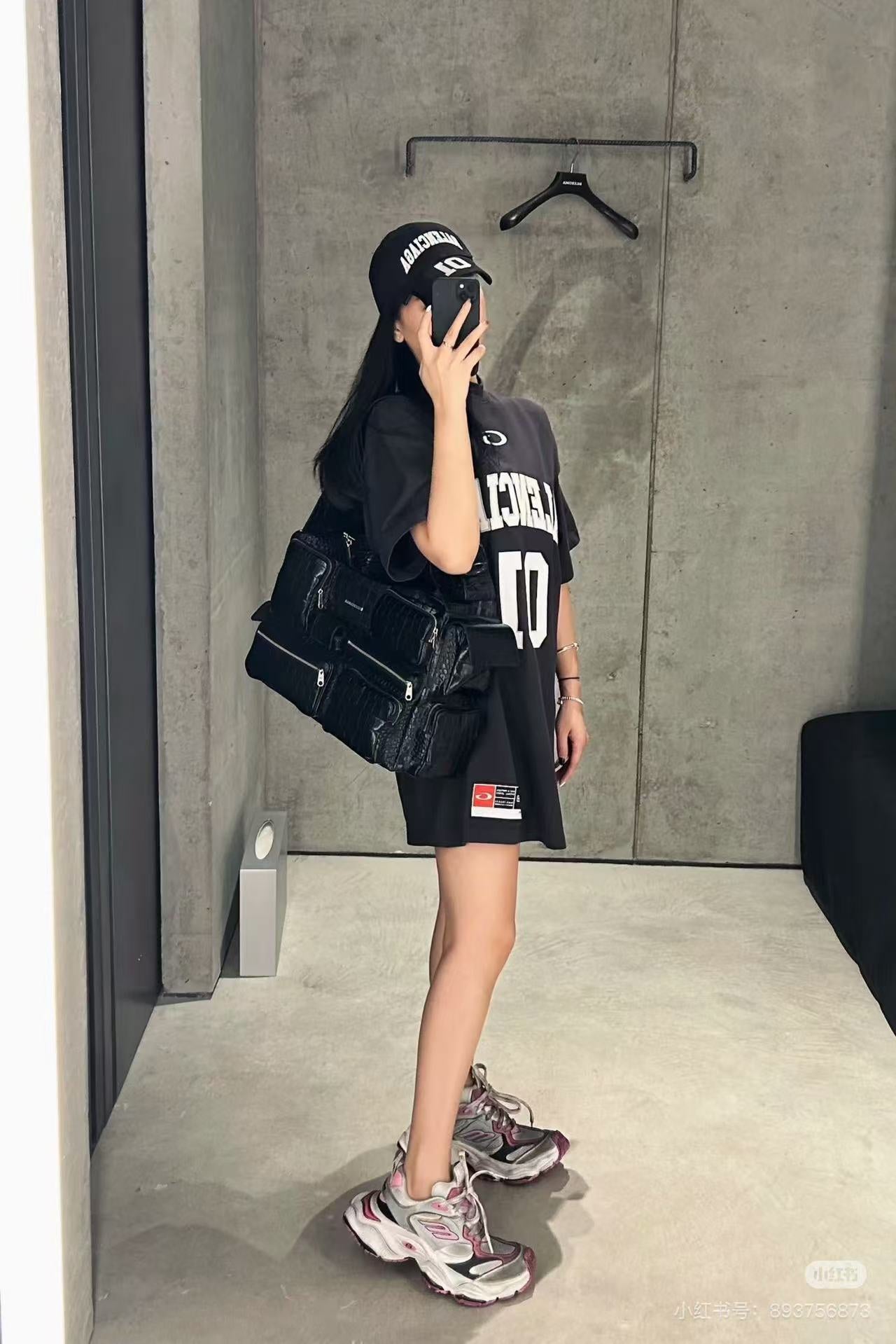 LuxluxHouse Best Quality Clothes Balenciaga T-shirt