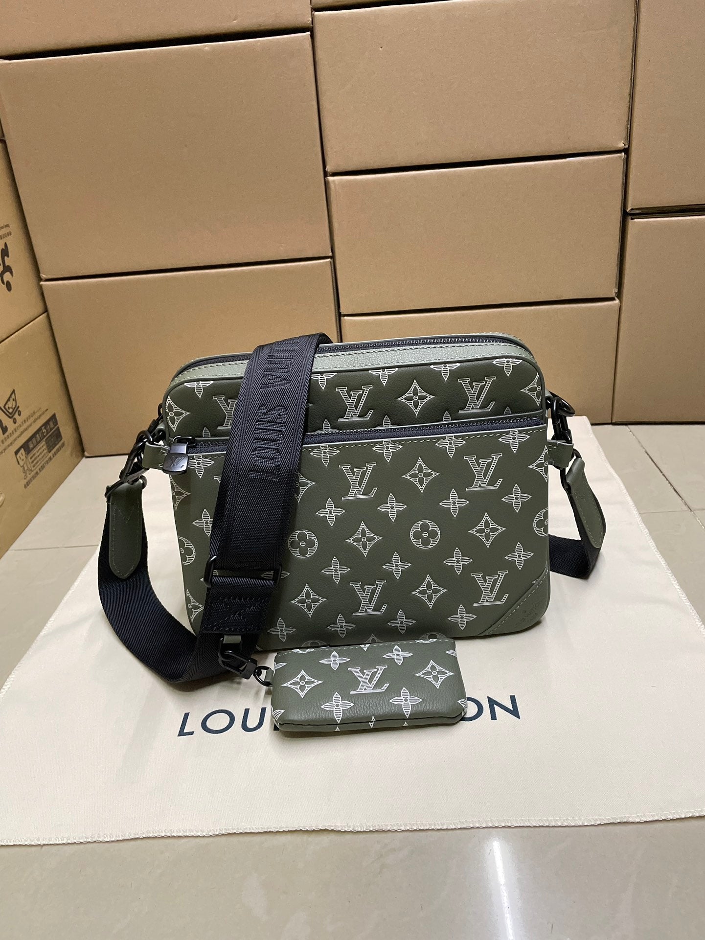 LuxluxHouse Best Quality Bags Louis Vuitton Women Men