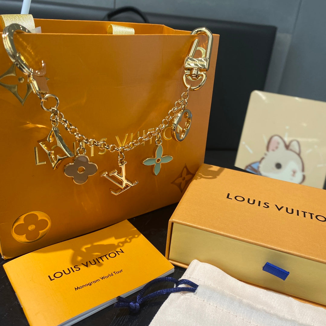 LuxluxHouse Best Quality Accessories Keychain Louis Vuitton Keychain
