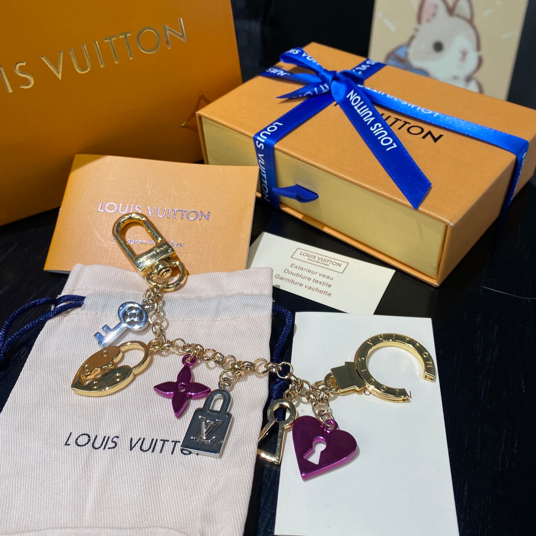 LuxluxHouse Best Quality Accessories Keychain Louis Vuitton Keychain