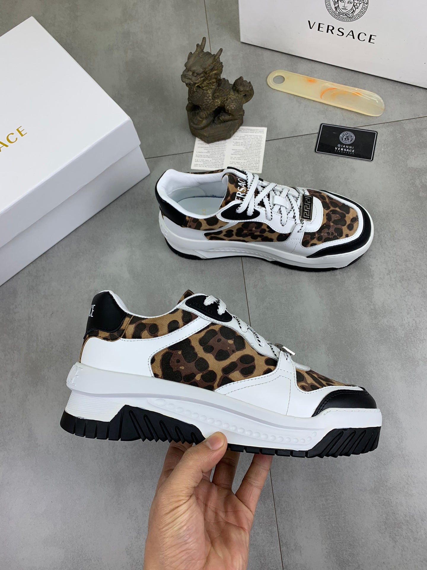 LuxluxHouse Best Quality Shoes Versace