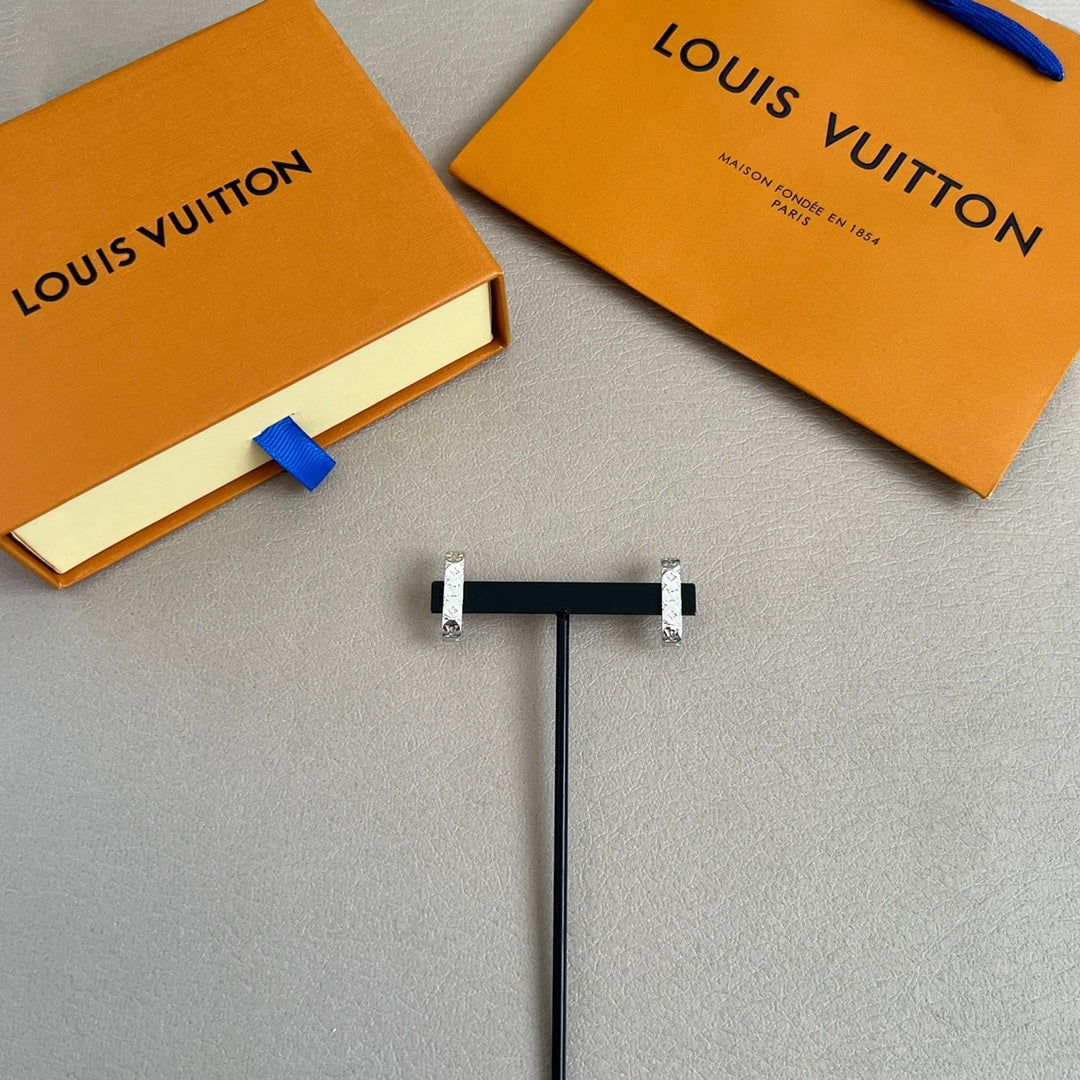 LuxluxHouse Best Quality Accessories Earrings Earrings Louis Vuitton