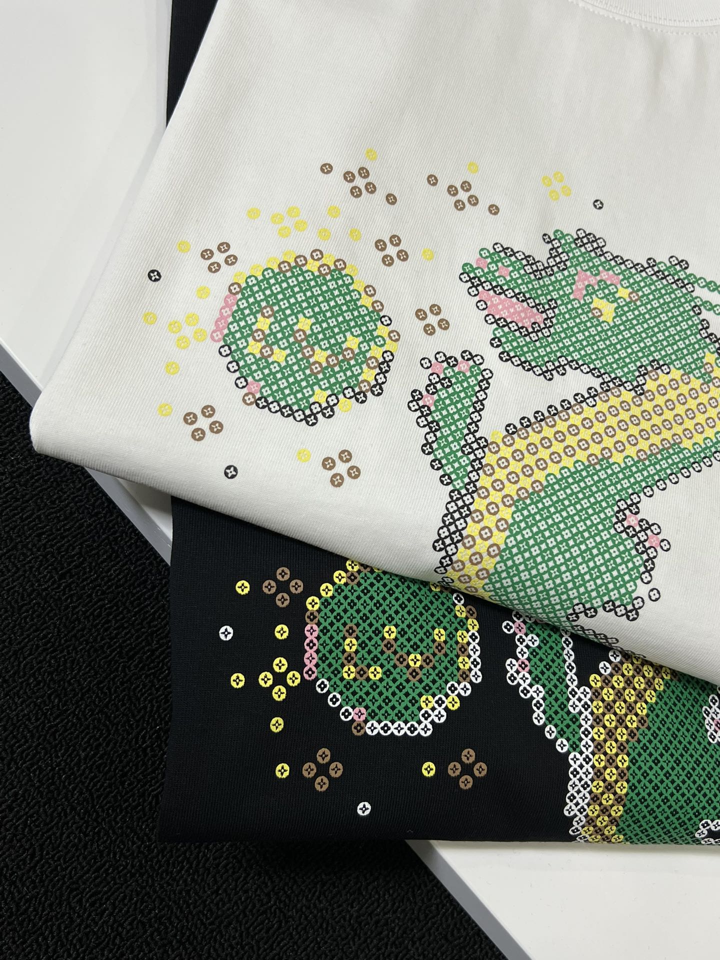 LuxluxHouse Best Quality Clothes T-shirt Louis Vuitton