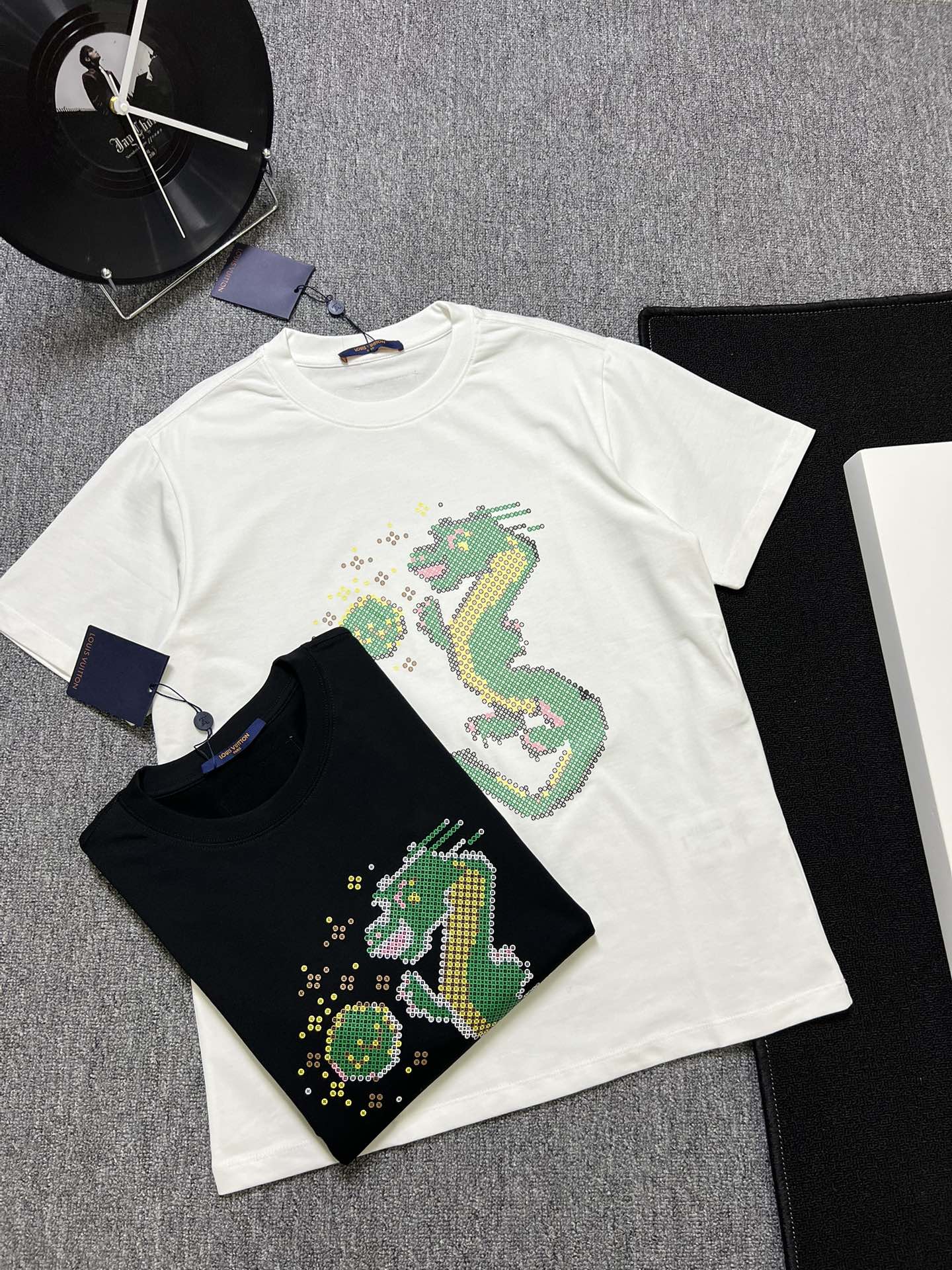 LuxluxHouse Best Quality Clothes T-shirt Louis Vuitton