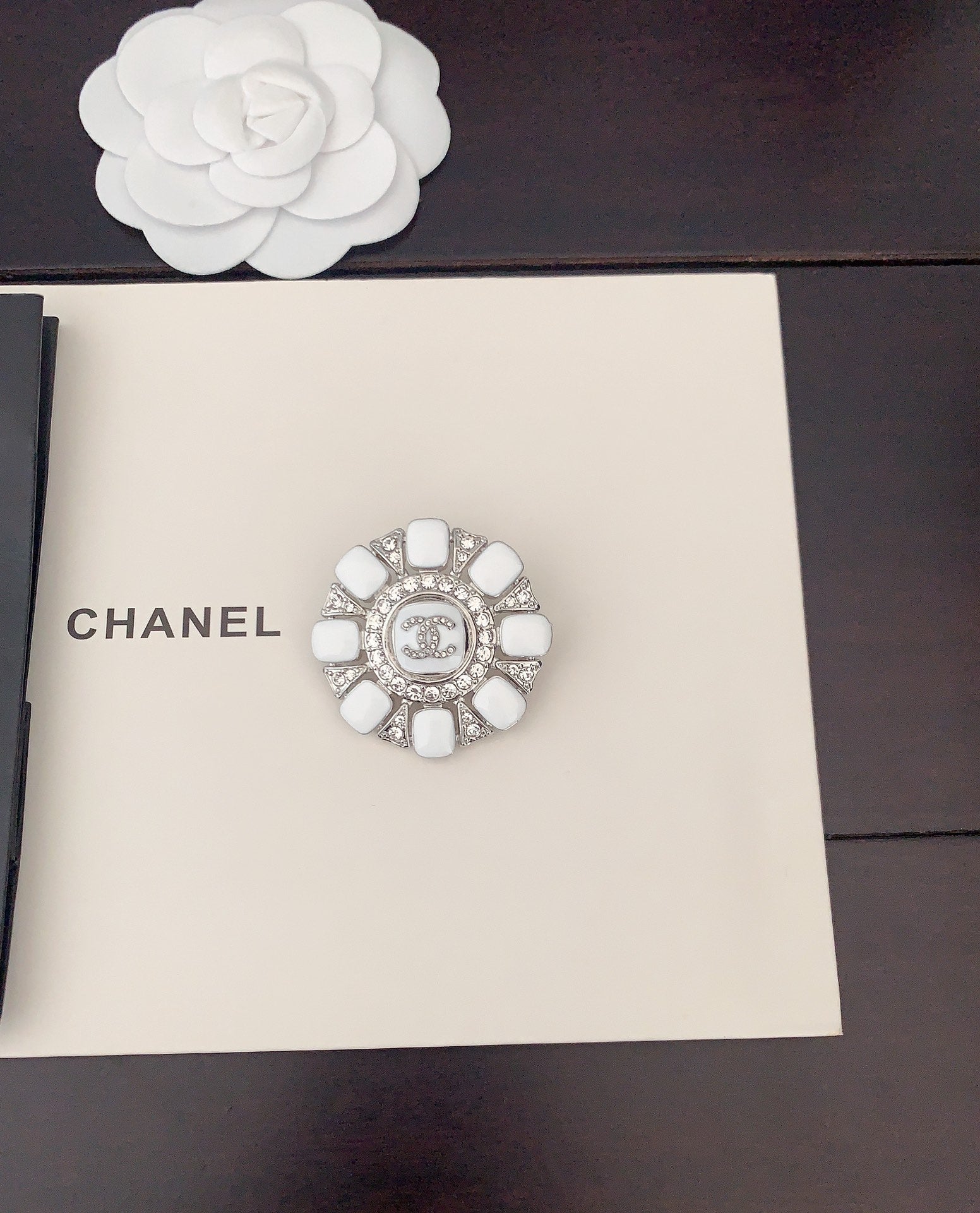 LuxluxHouse Best Quality Accessories Brooch Chanel