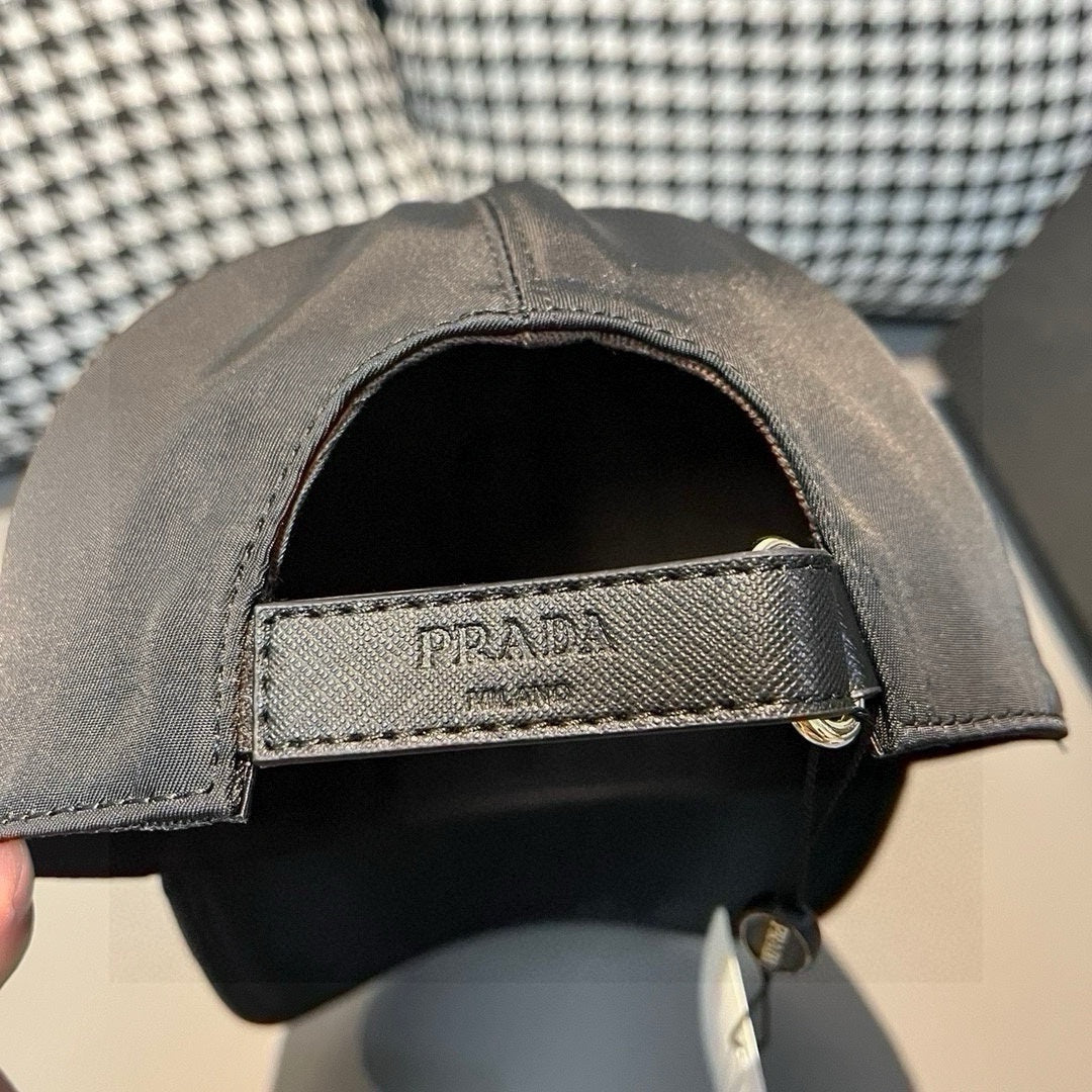 LuxluxHouse Best Quality Caps Prada