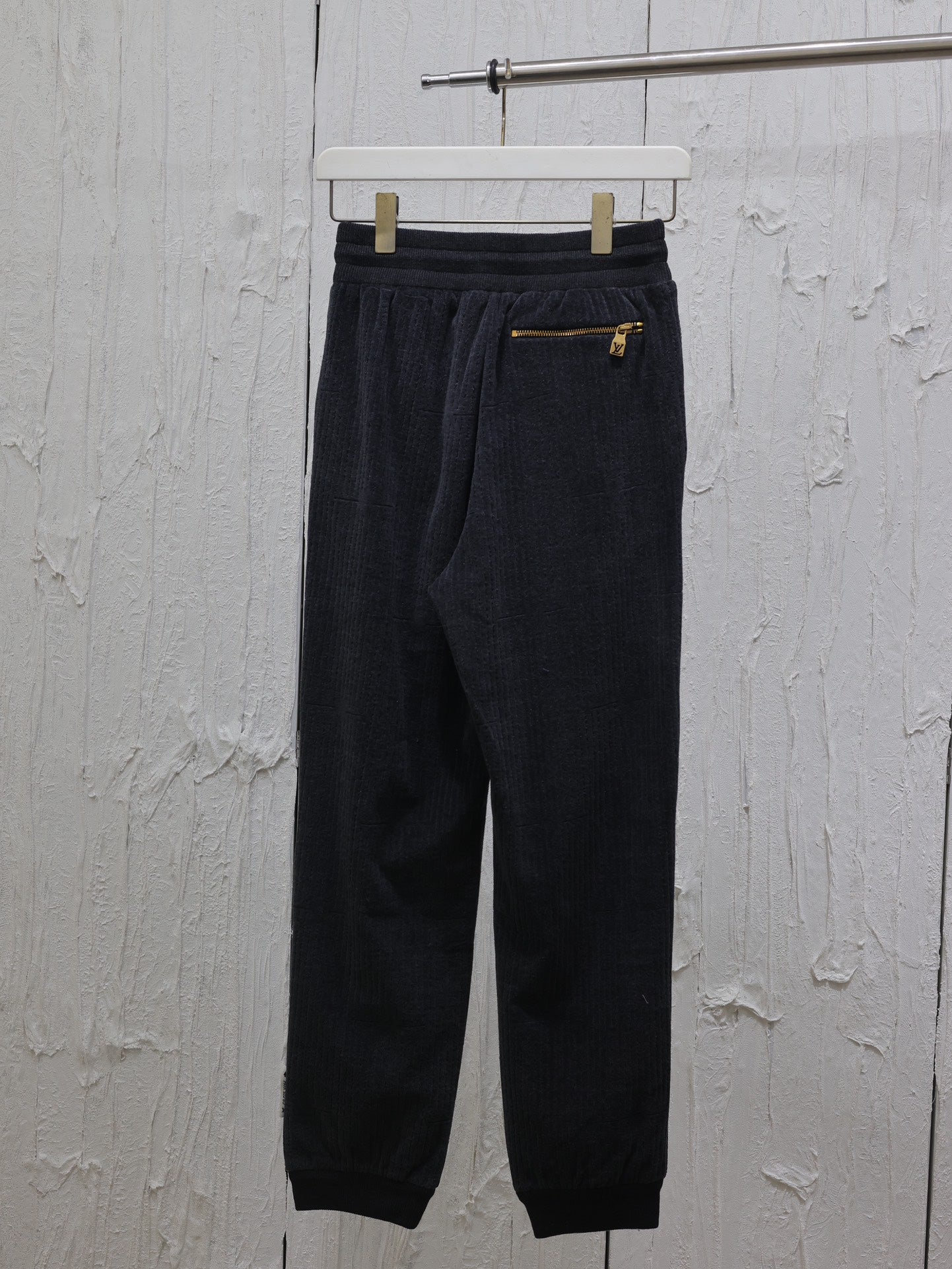LuxluxHouse Best Quality Clothes Pants Coats & Jackets Louis Vuitton