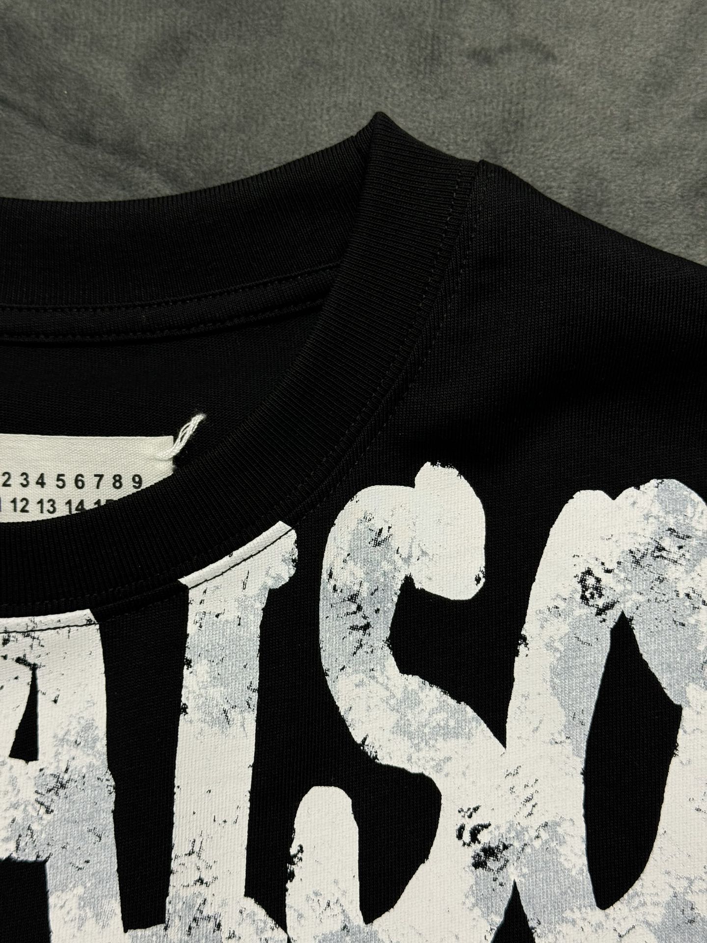 LuxluxHouse Best Quality Clothes T-shirt Chanel & Maison Margiela