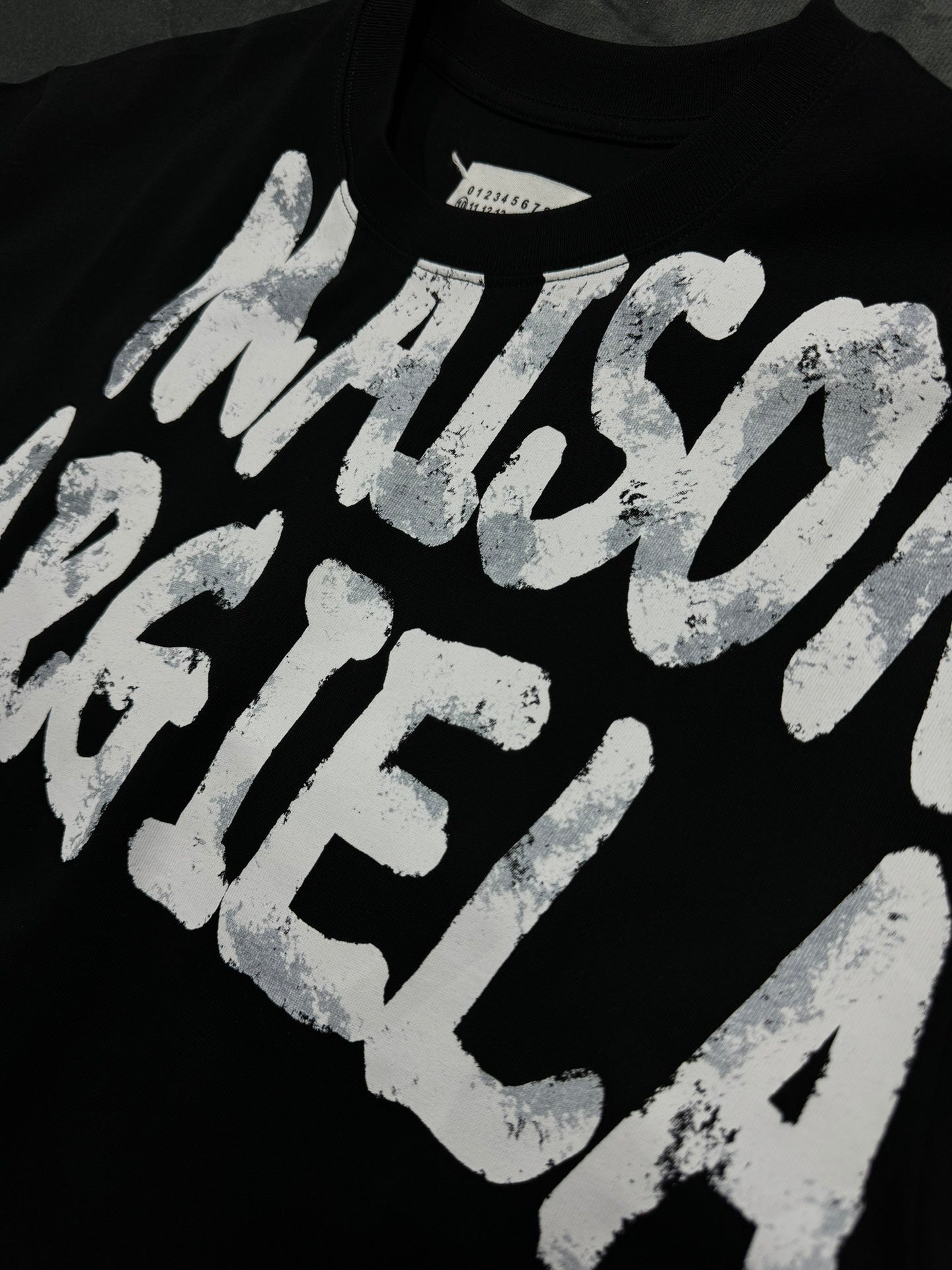 LuxluxHouse Best Quality Clothes T-shirt Chanel & Maison Margiela