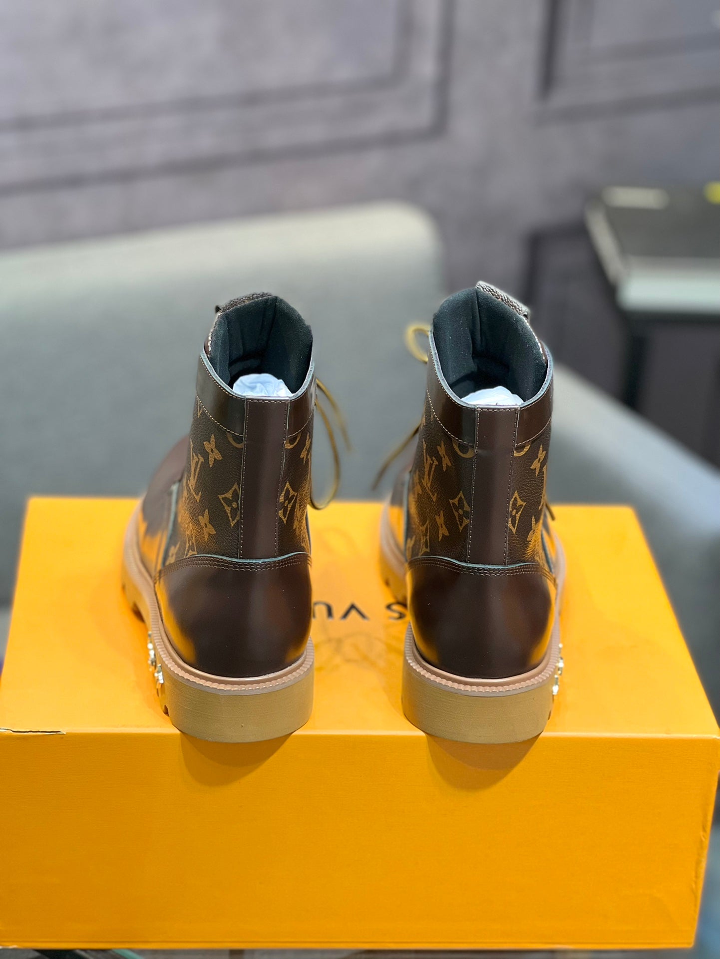 LuxluxHouse Best Quality Louis Vuitton Dress Shoes