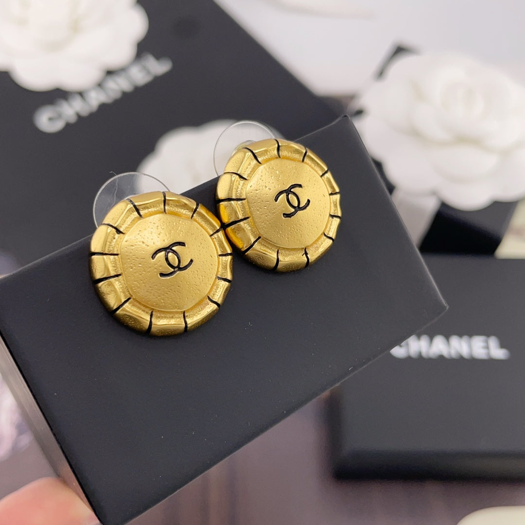 LuxluxHouse Best Quality Accessories Chanel Earrings