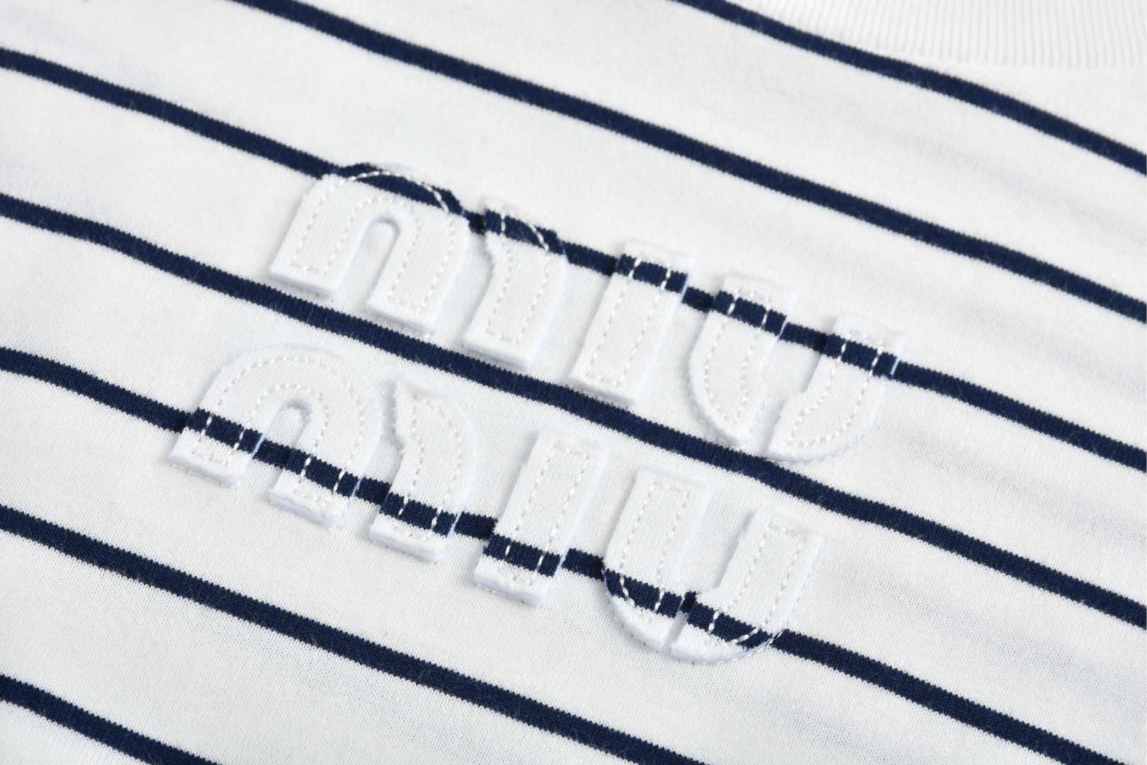 LuxluxHouse Best Quality Clothes Miu Miu T-shirt