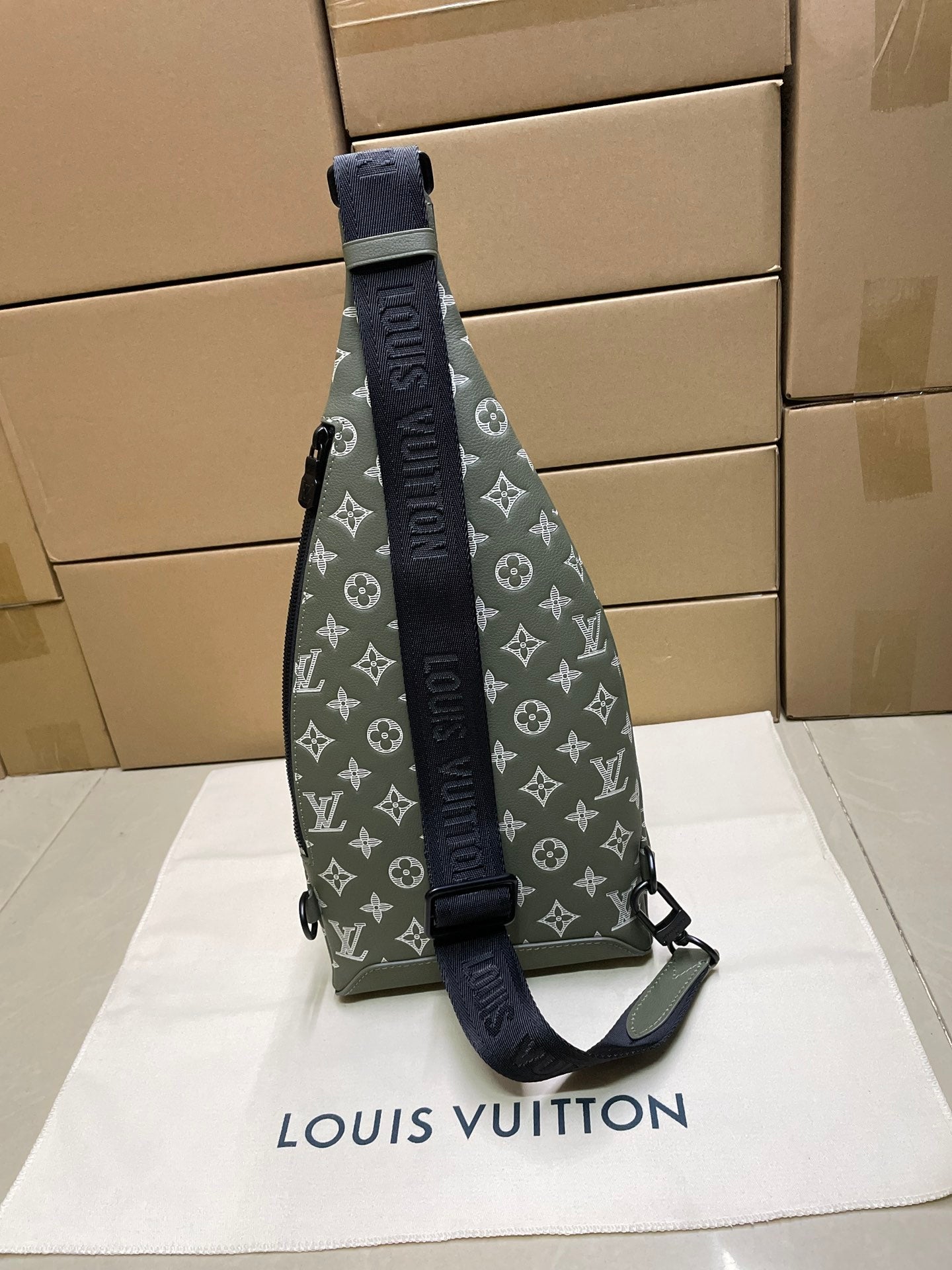 LuxluxHouse Best Quality Bags Louis Vuitton Men