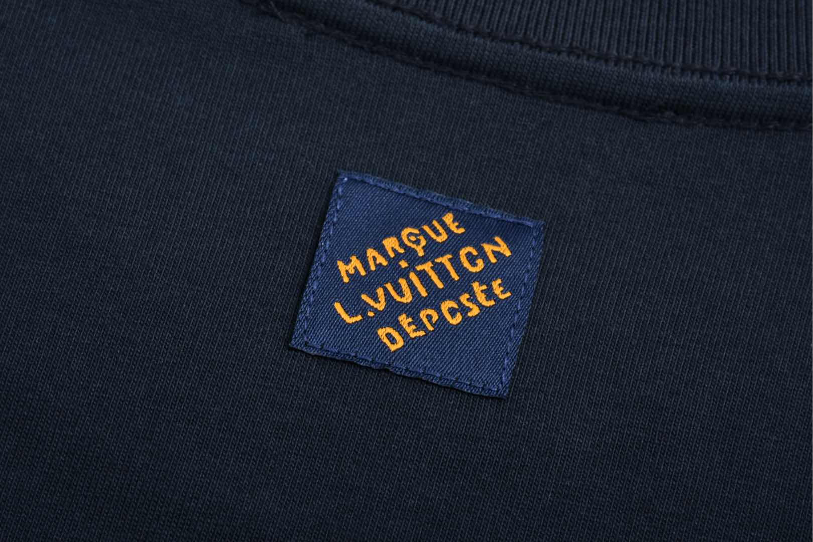 LuxluxHouse Best Quality Clothes T-shirt Louis Vuitton