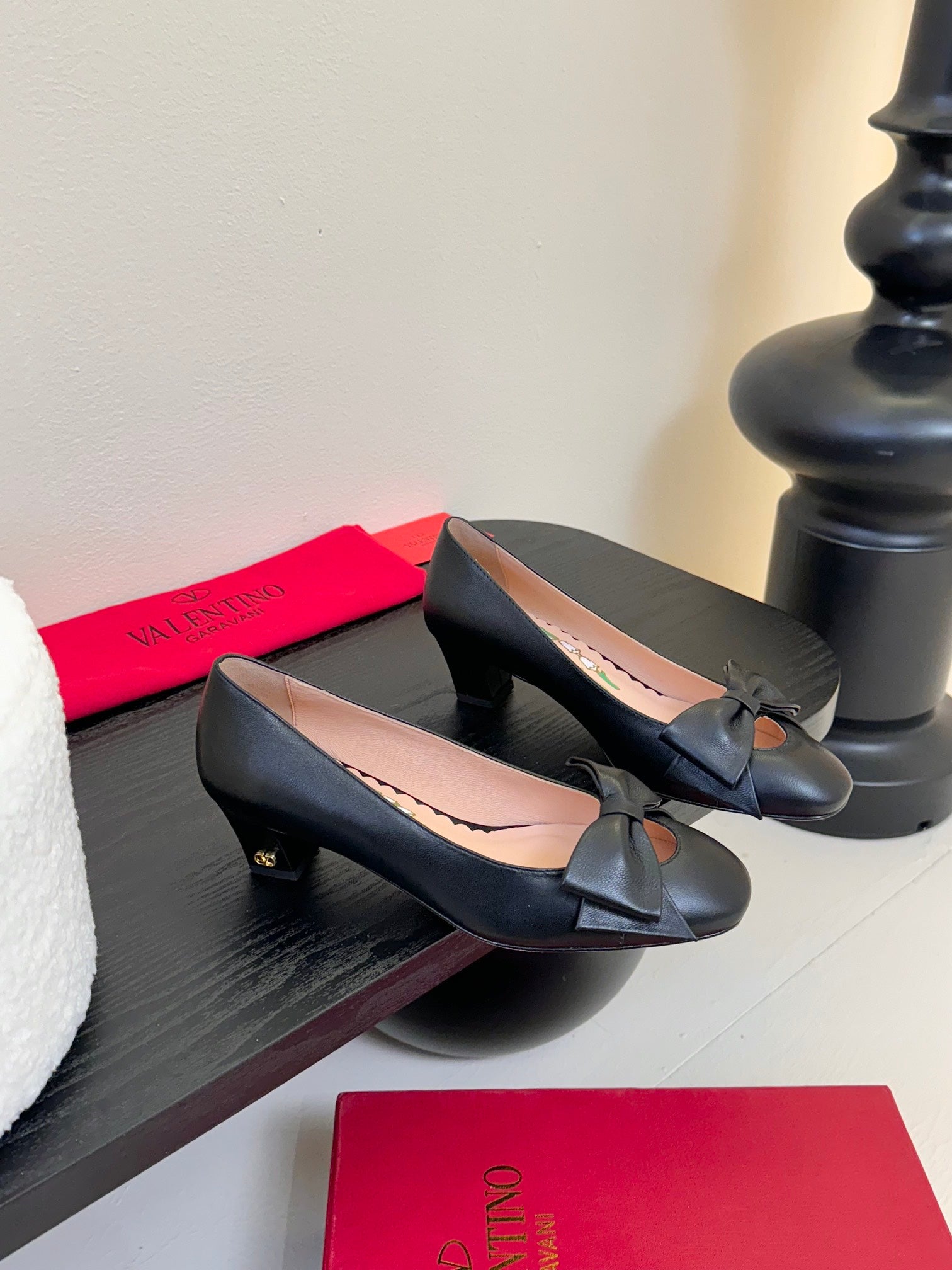 LuxluxHouse Best Quality Valentino Women Shoes