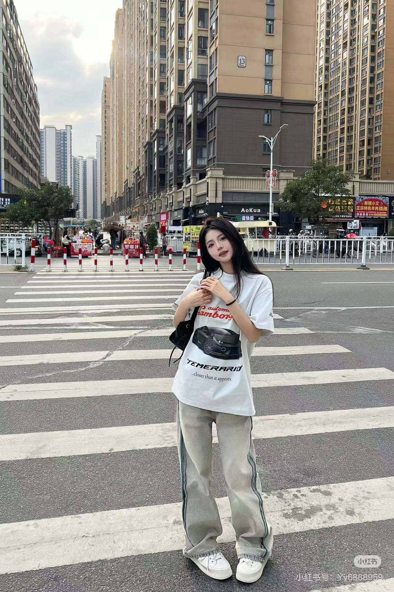 LuxluxHouse Best Quality Clothes Balenciaga T-shirt