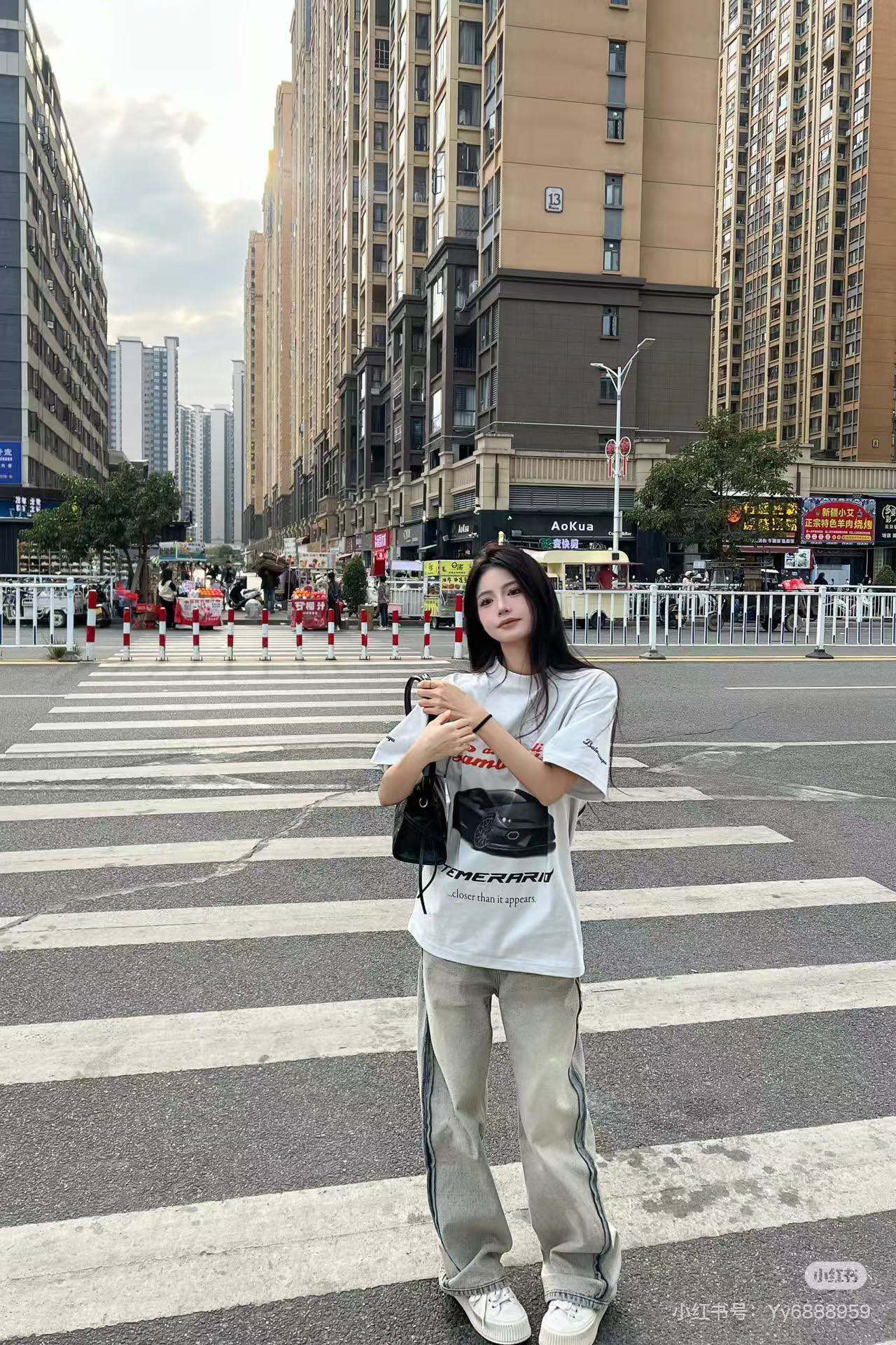 LuxluxHouse Best Quality Clothes Balenciaga T-shirt