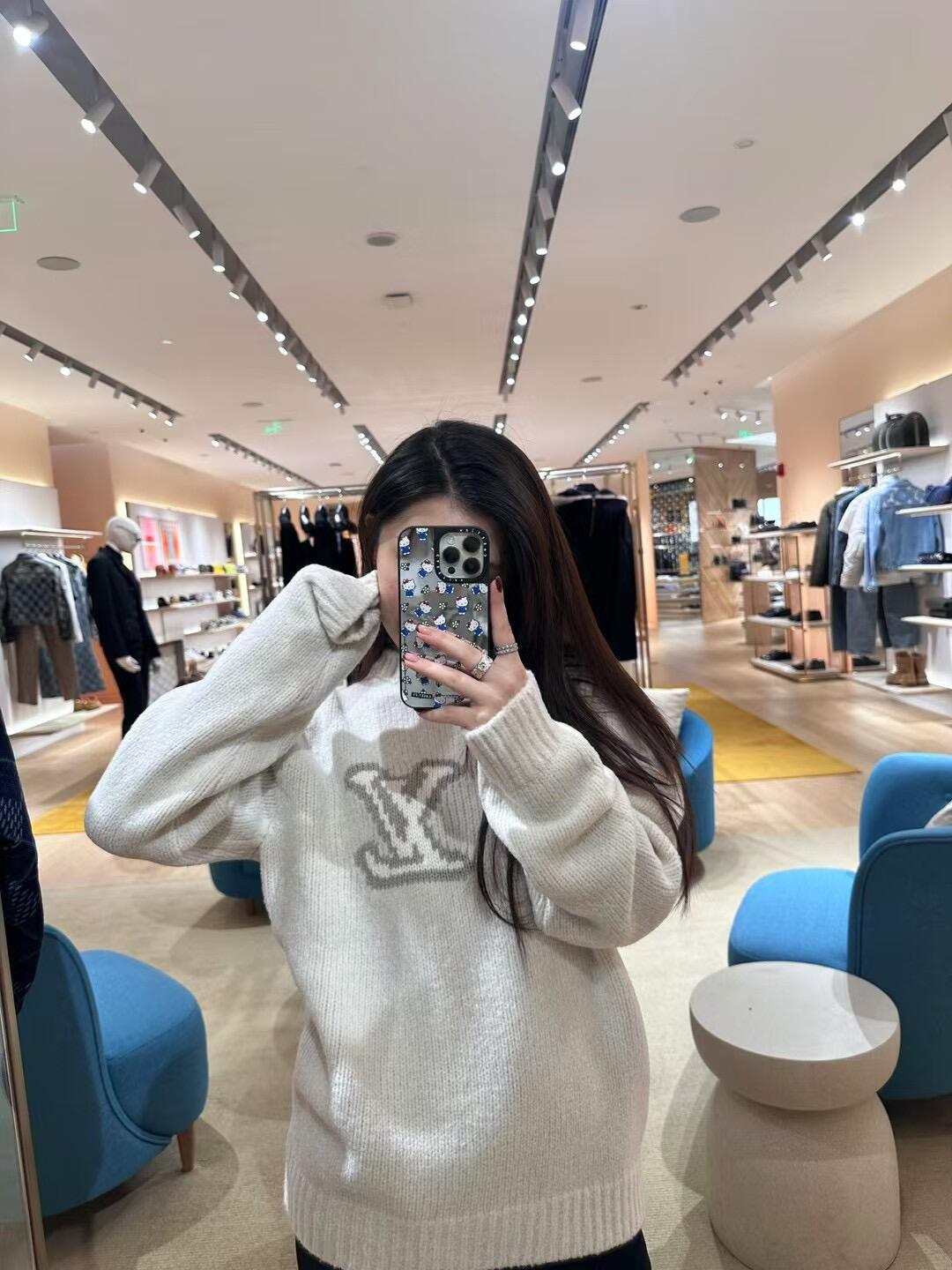 LuxluxHouse Best Quality Clothes Hoodie & Sweater Louis Vuitton