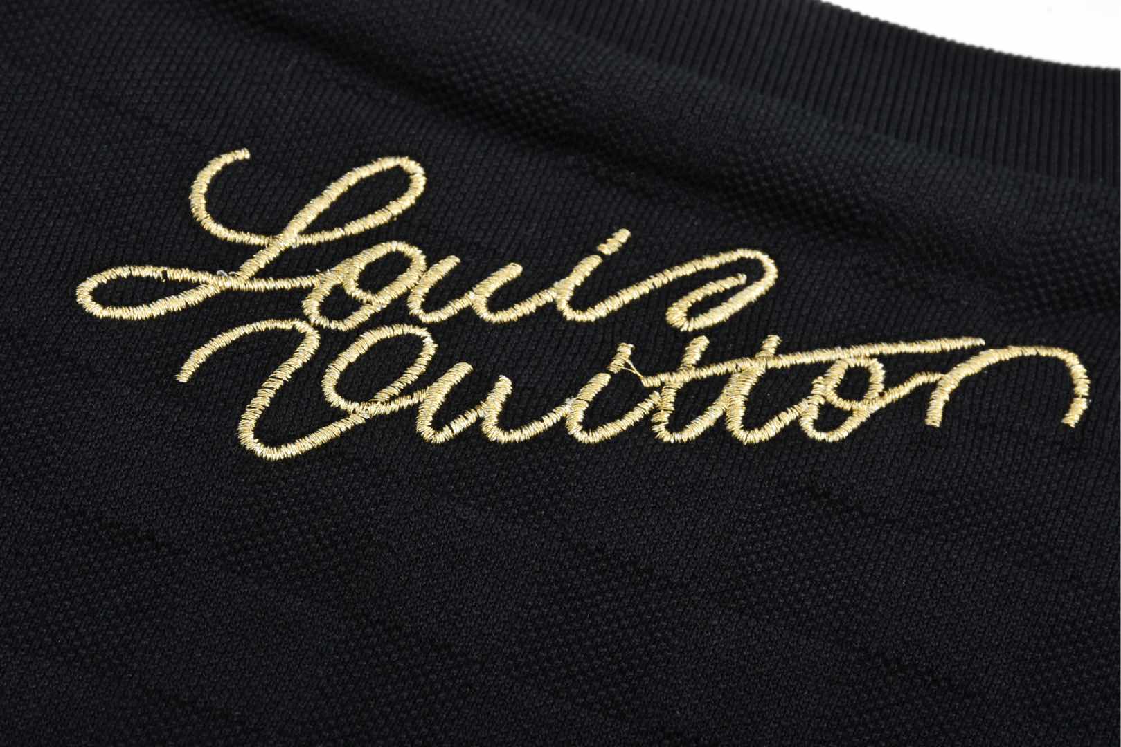 LuxluxHouse Best Quality Clothes T-shirt Louis Vuitton
