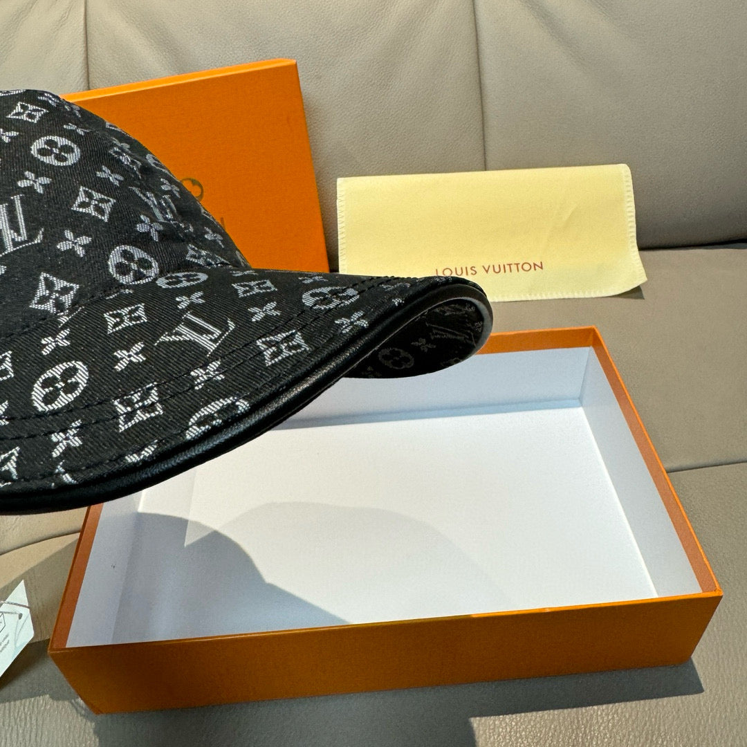 LuxluxHouse Best Quality Caps Louis Vuitton