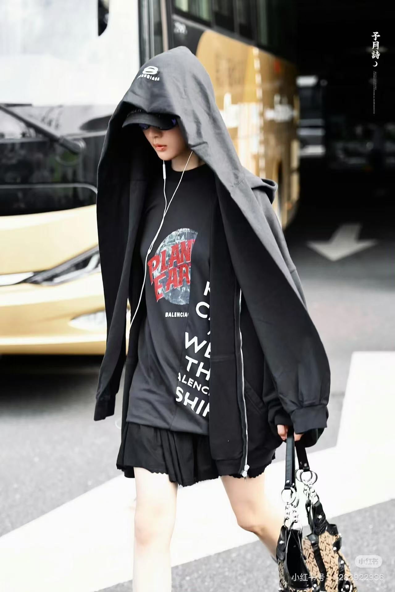 LuxluxHouse Best Quality Clothes Balenciaga T-shirt