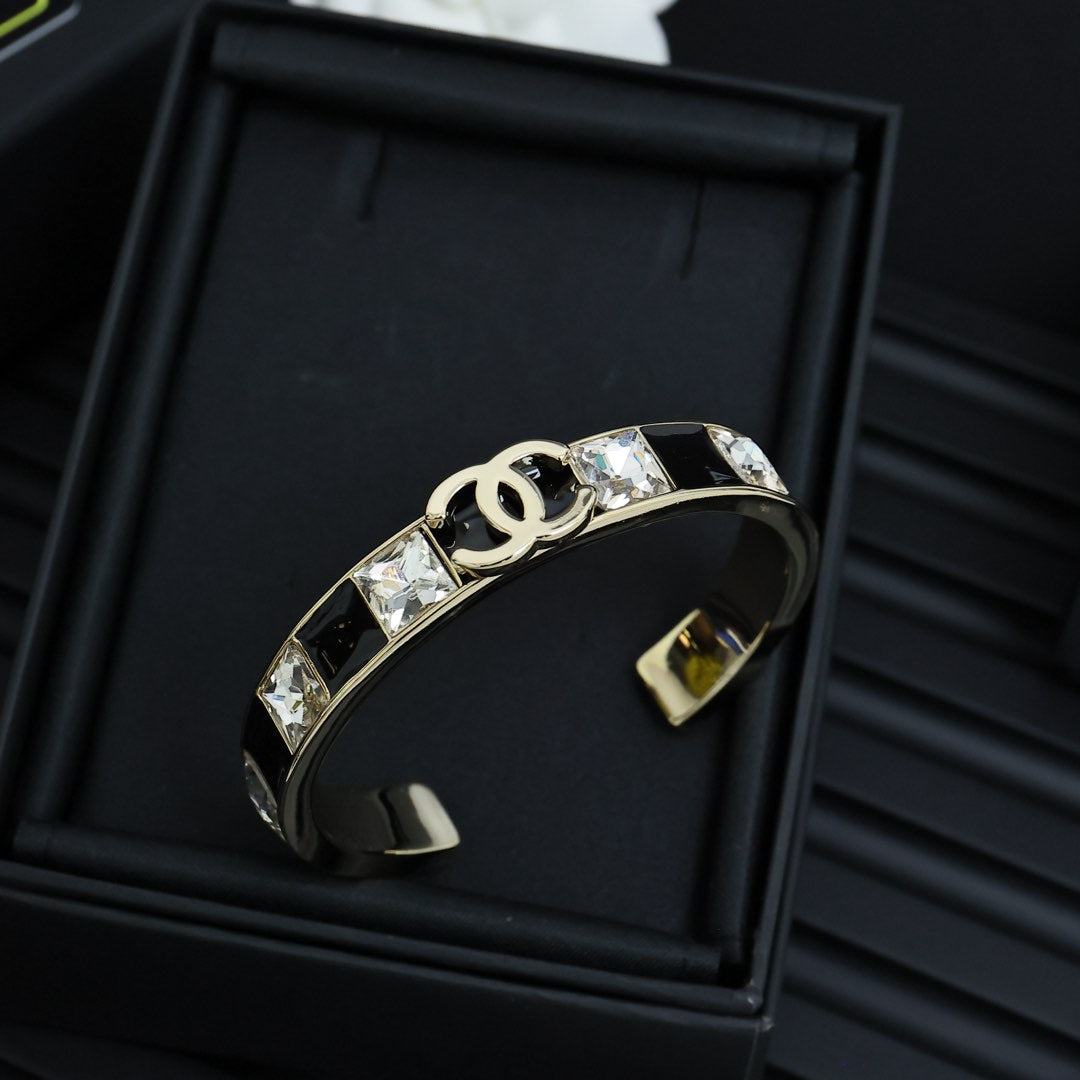 LuxluxHouse Best Quality Accessories Bracelet Bracelet Earrings Chanel Earrings